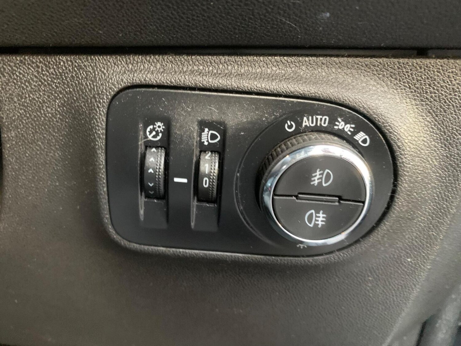 Used Vauxhall Corsa 2015 for sale - 77591054: Photo 20