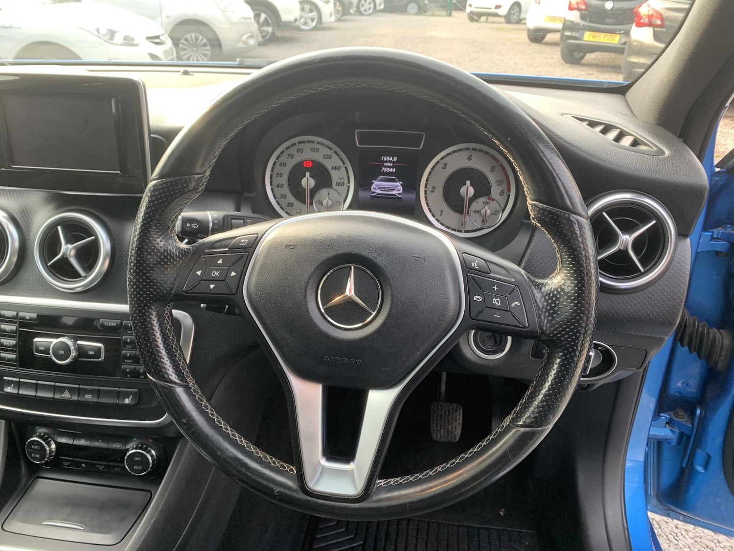 Used Mercedes-Benz A-Class 2014 for sale - 77992028: Photo 11