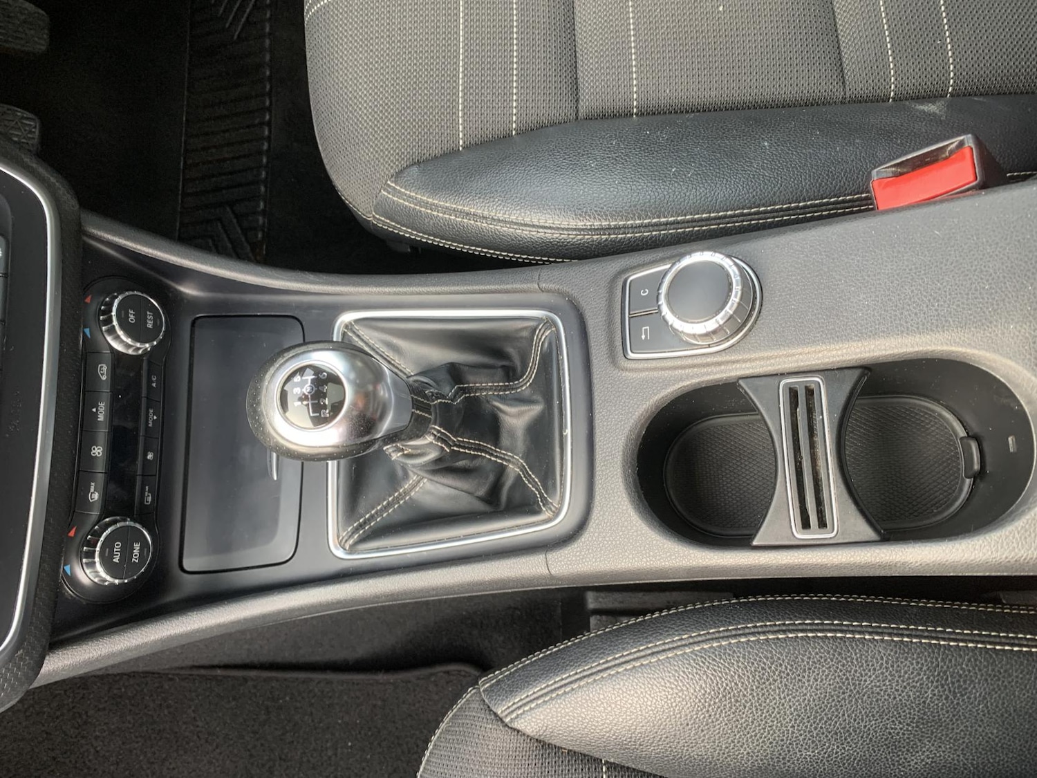 Used Mercedes-Benz A-Class 2014 for sale - 77992028: Photo 43