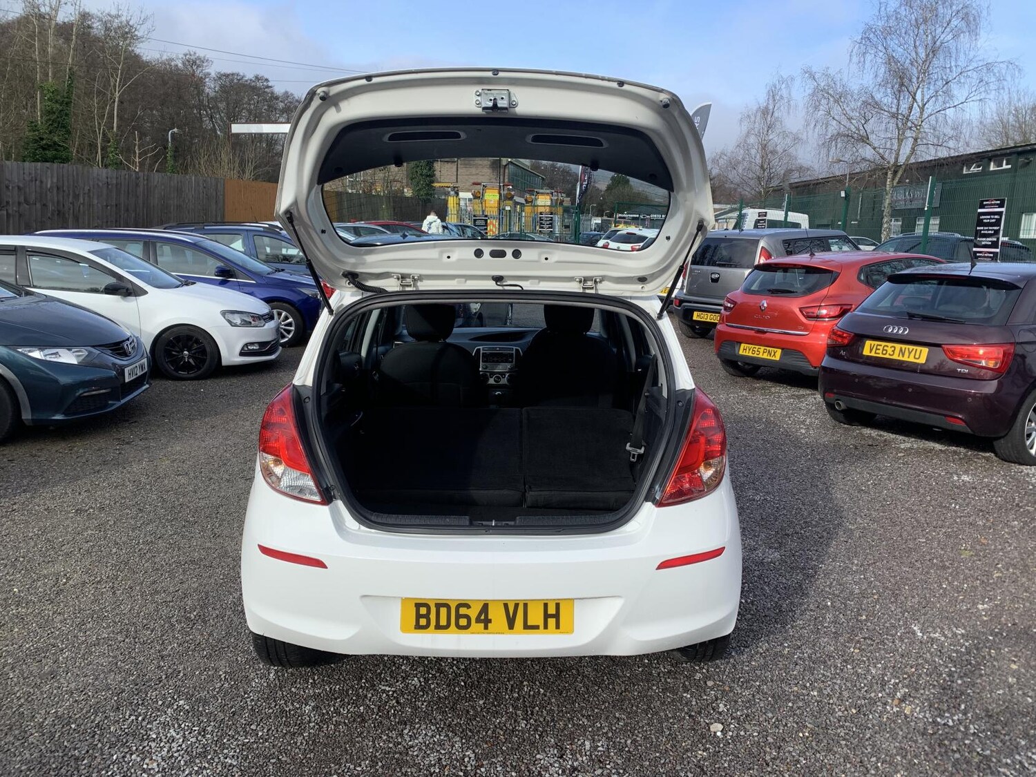 Used Hyundai i20 2014 for sale - 77630933: Photo 24