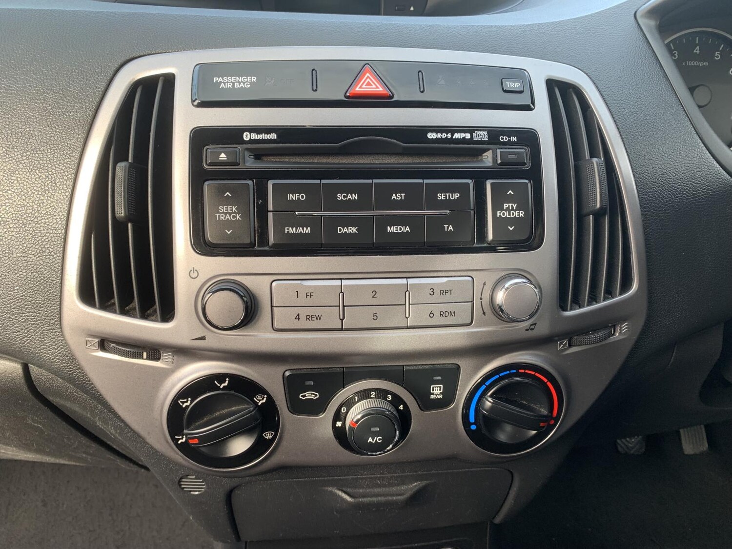 Used Hyundai i20 2014 for sale - 77630933: Photo 40