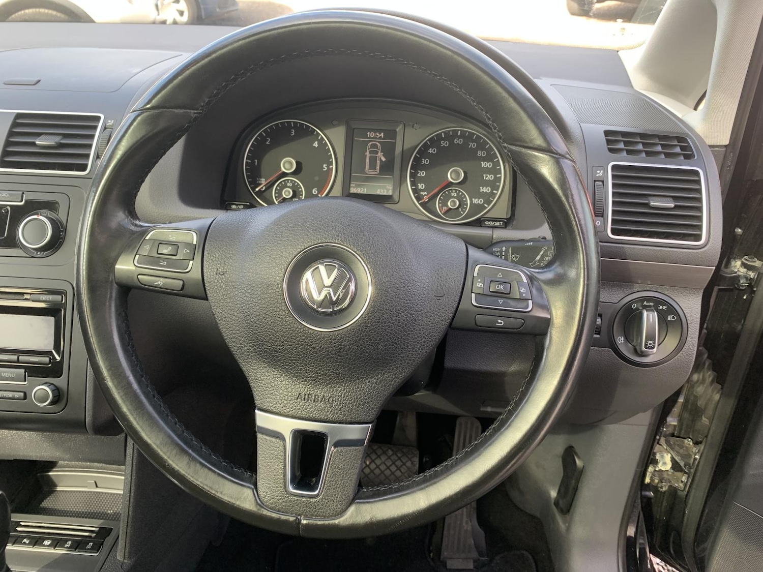 Used Volkswagen Touran 2014 for sale - 77822699: Photo 14