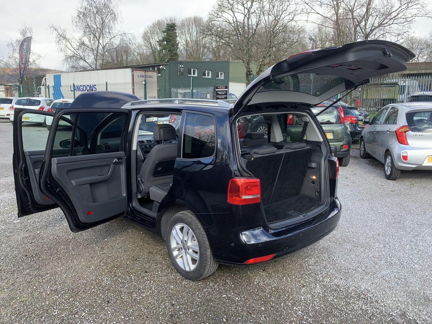 Used Volkswagen Touran 2014 for sale - 77822699: Photo 56