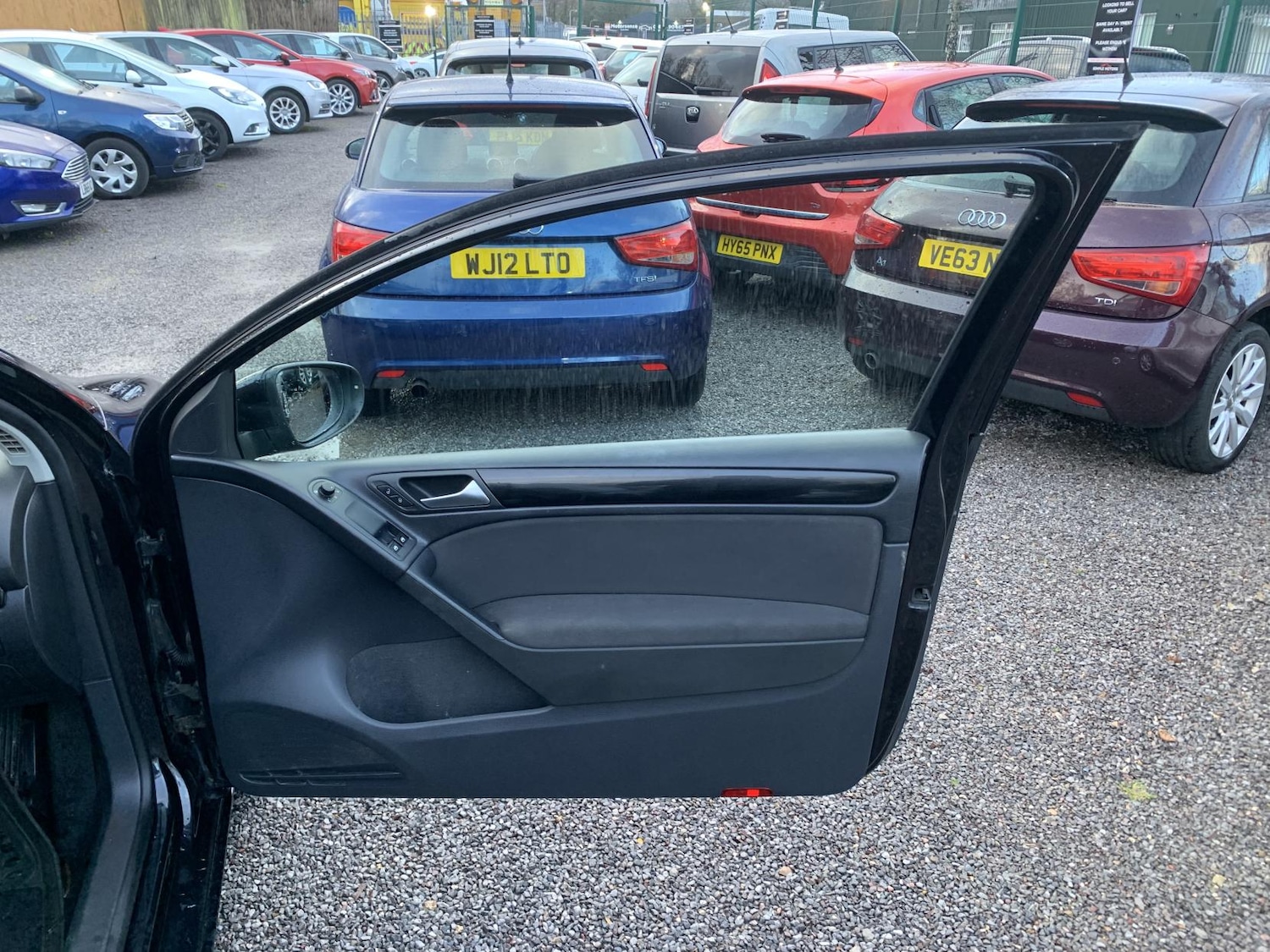 Used Volkswagen Golf 2012 for sale - 77630944: Photo 17