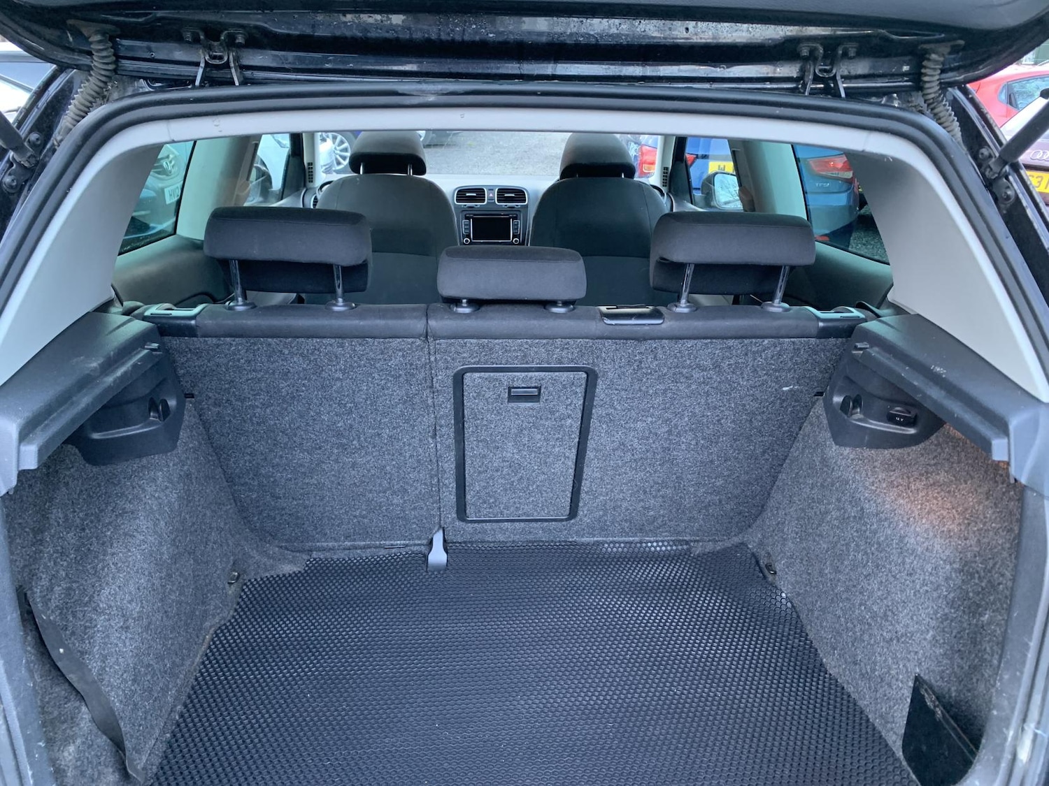 Used Volkswagen Golf 2012 for sale - 77630944: Photo 27