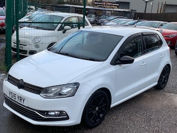 Used Volkswagen Polo 2015 for sale - 77478757: Photo
