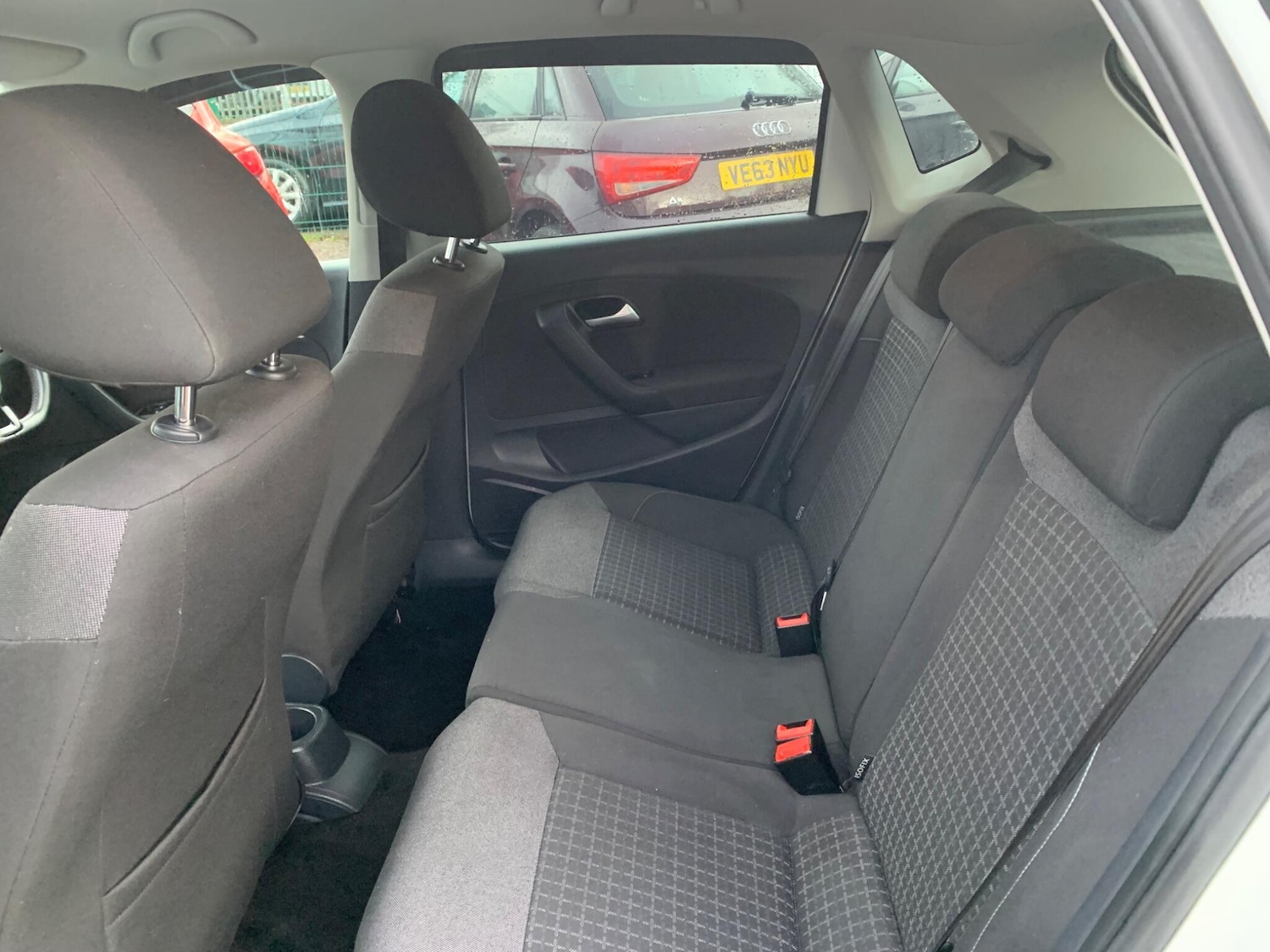 Used Volkswagen Polo 2015 for sale - 77478757: Photo 33