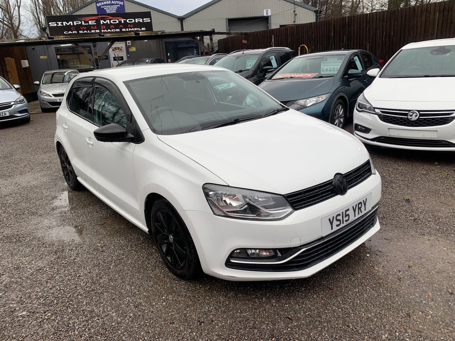 Used Volkswagen Polo 2015 for sale - 77478757: Photo 4