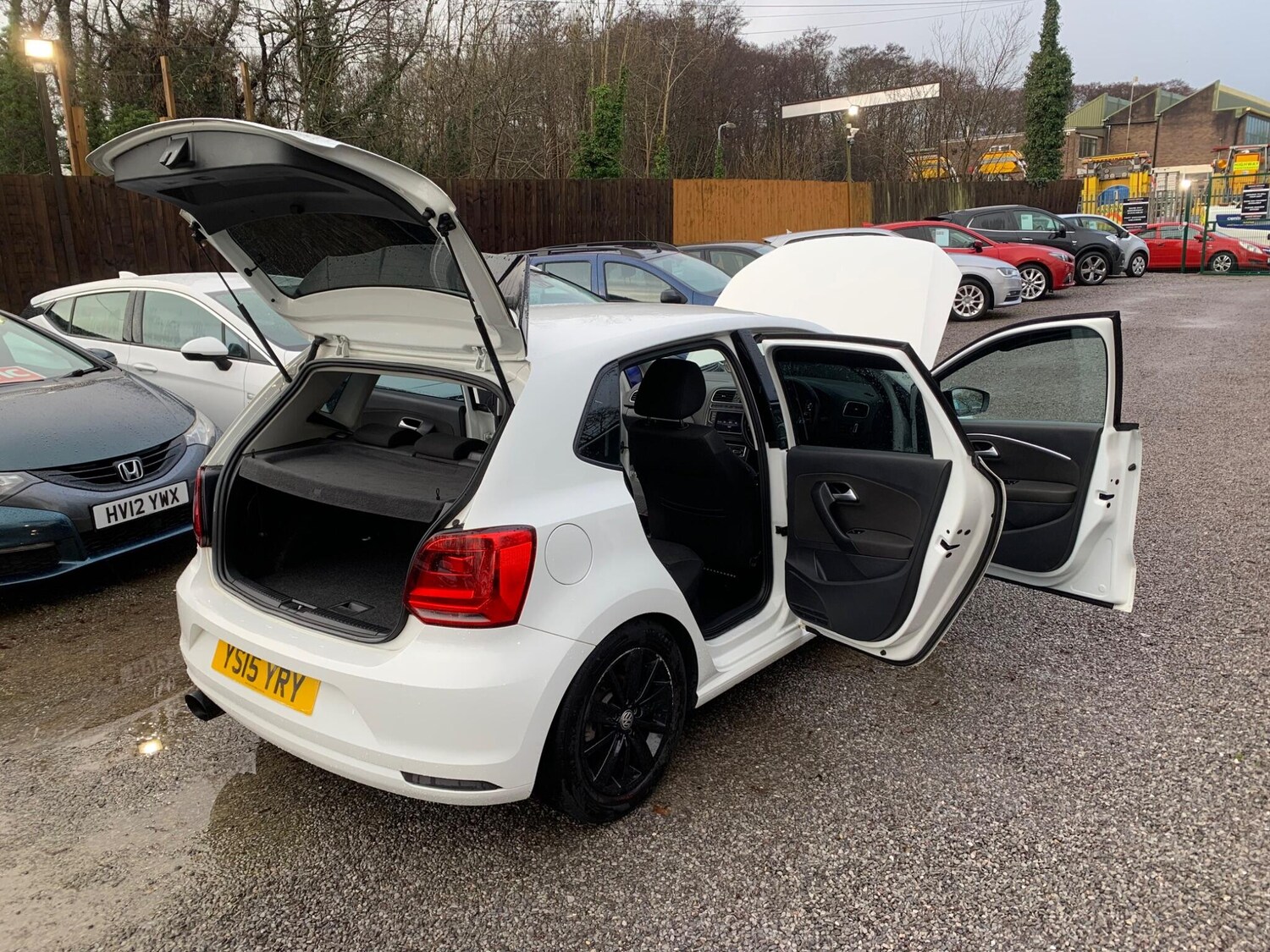 Used Volkswagen Polo 2015 for sale - 77478757: Photo 54