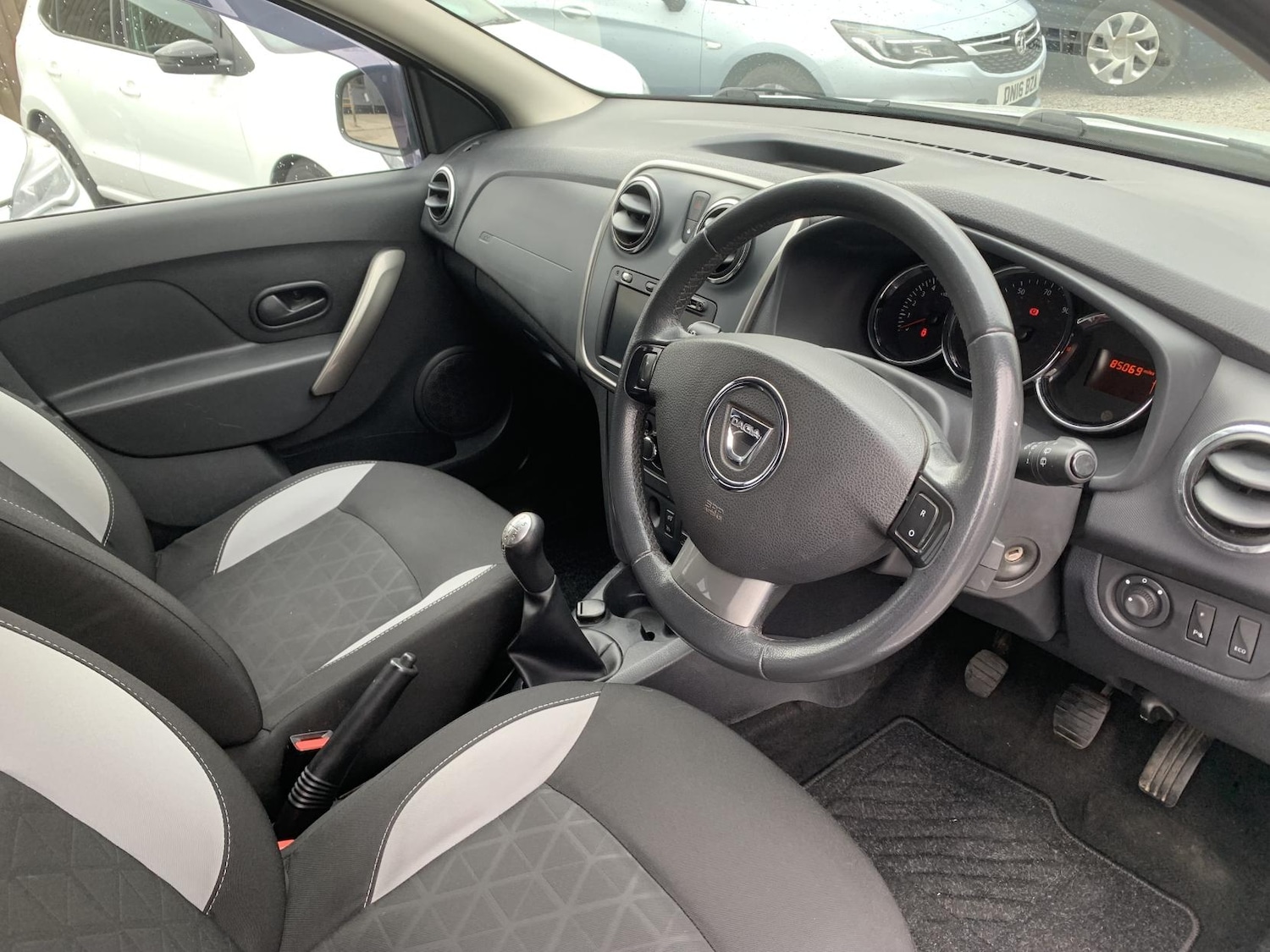 Used Dacia Sandero Stepway 2013 for sale - 77679066: Photo 18