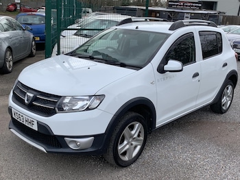 Used Dacia Sandero Stepway 2013 for sale - 77679066: Photo