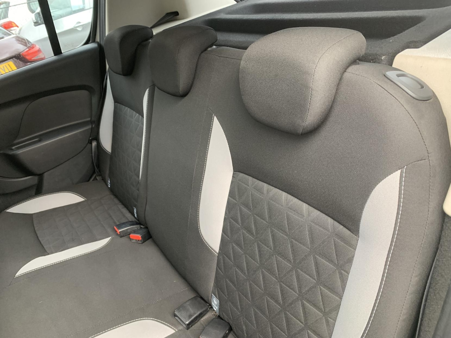 Used Dacia Sandero Stepway 2013 for sale - 77679066: Photo 29