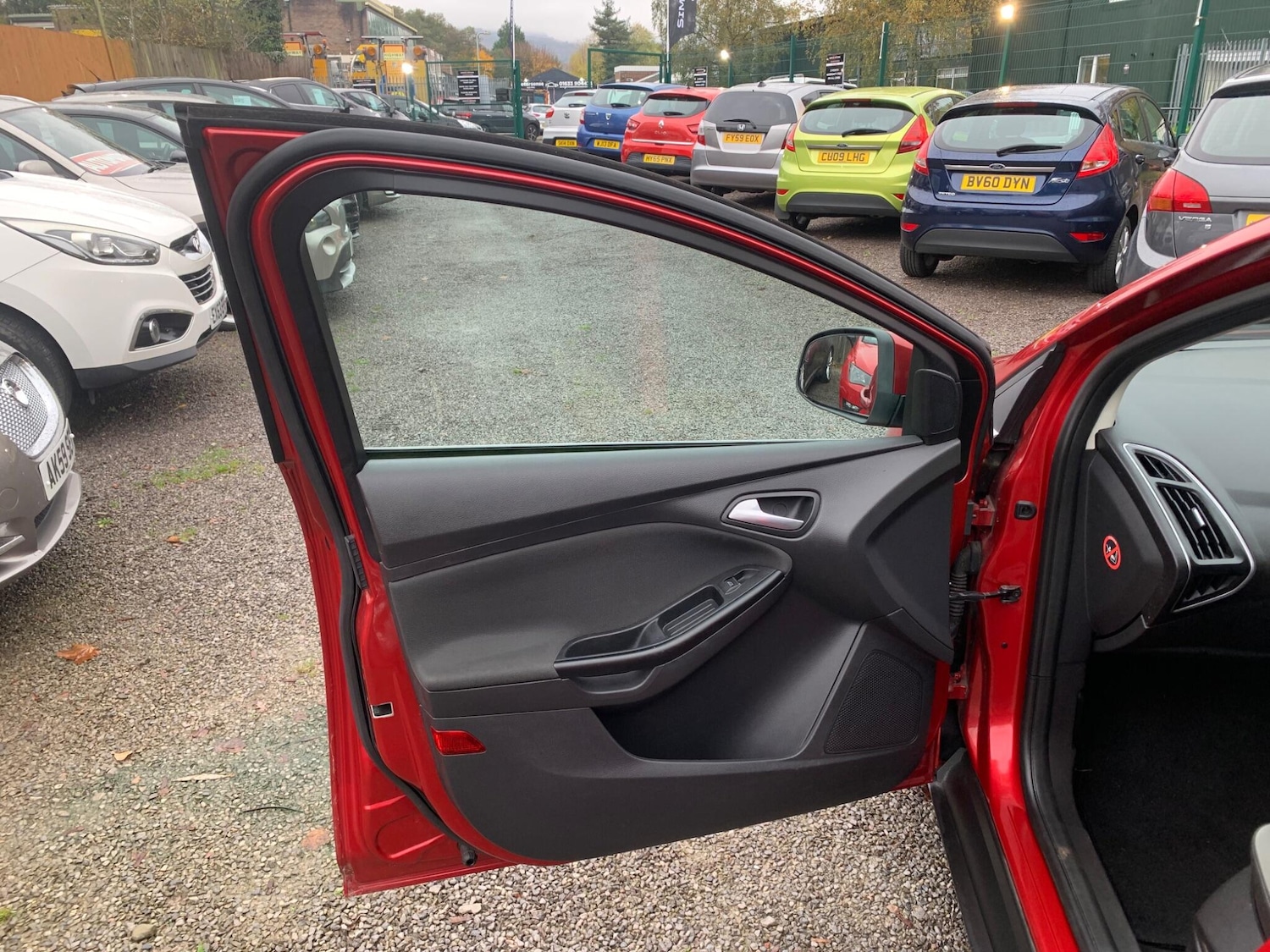 Used Ford Focus 2011 for sale - 76499944: Photo 43