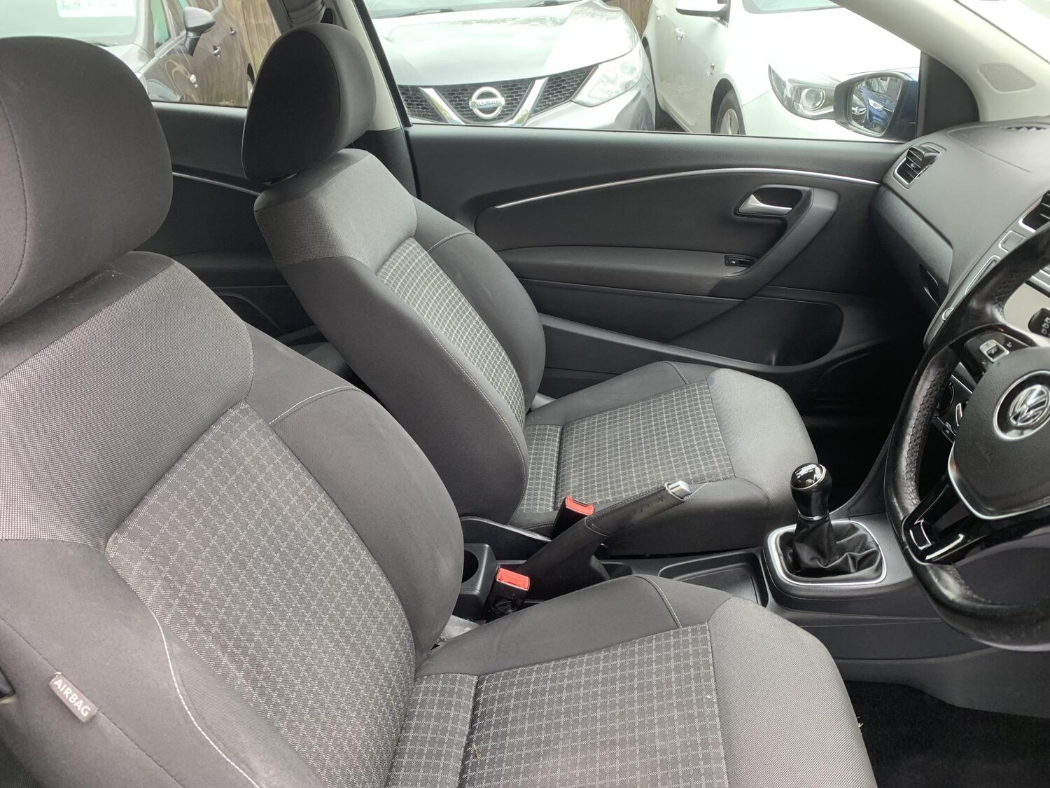 Used Volkswagen Polo 2015 for sale - 78180406: Photo 13