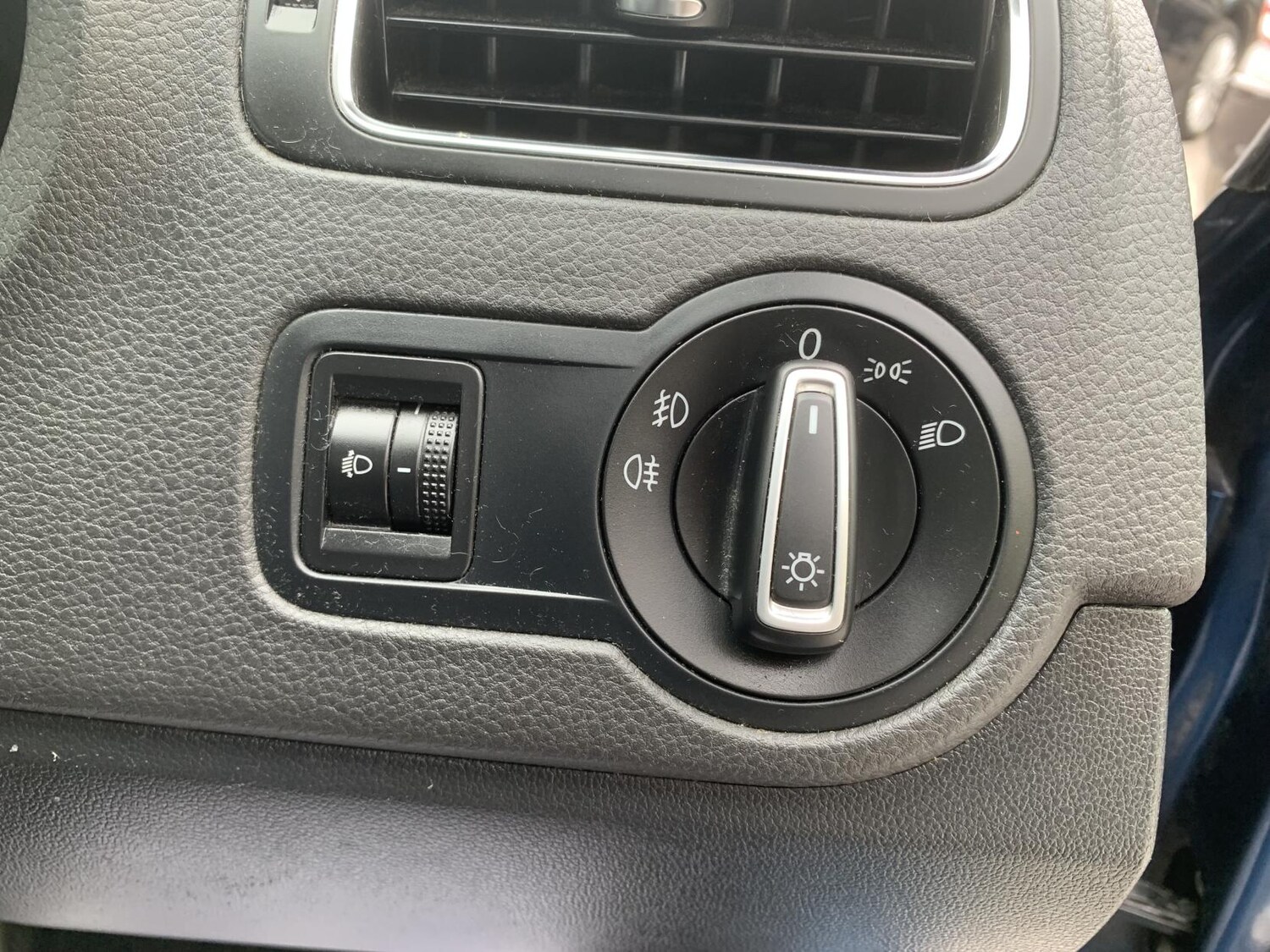 Used Volkswagen Polo 2015 for sale - 78180406: Photo 18