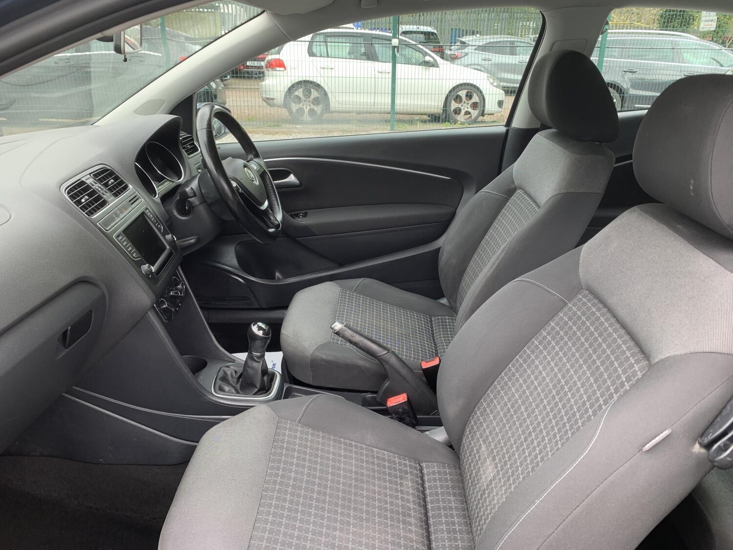 Used Volkswagen Polo 2015 for sale - 78180406: Photo 33