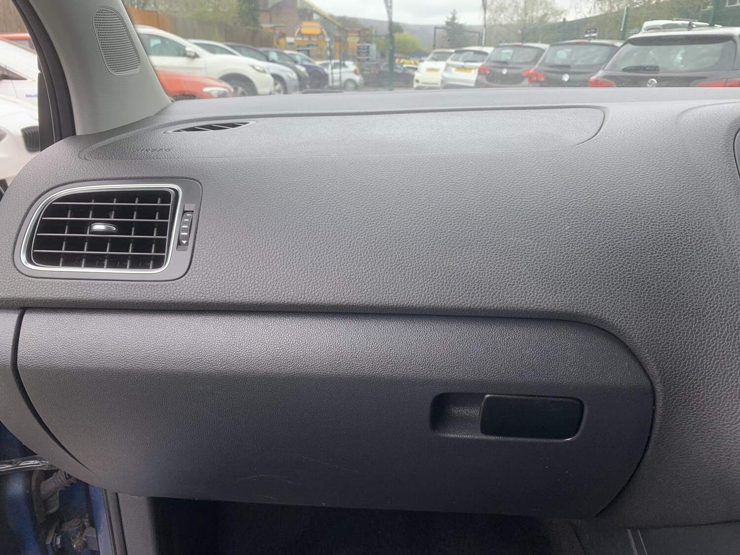 Used Volkswagen Polo 2015 for sale - 78180406: Photo 34