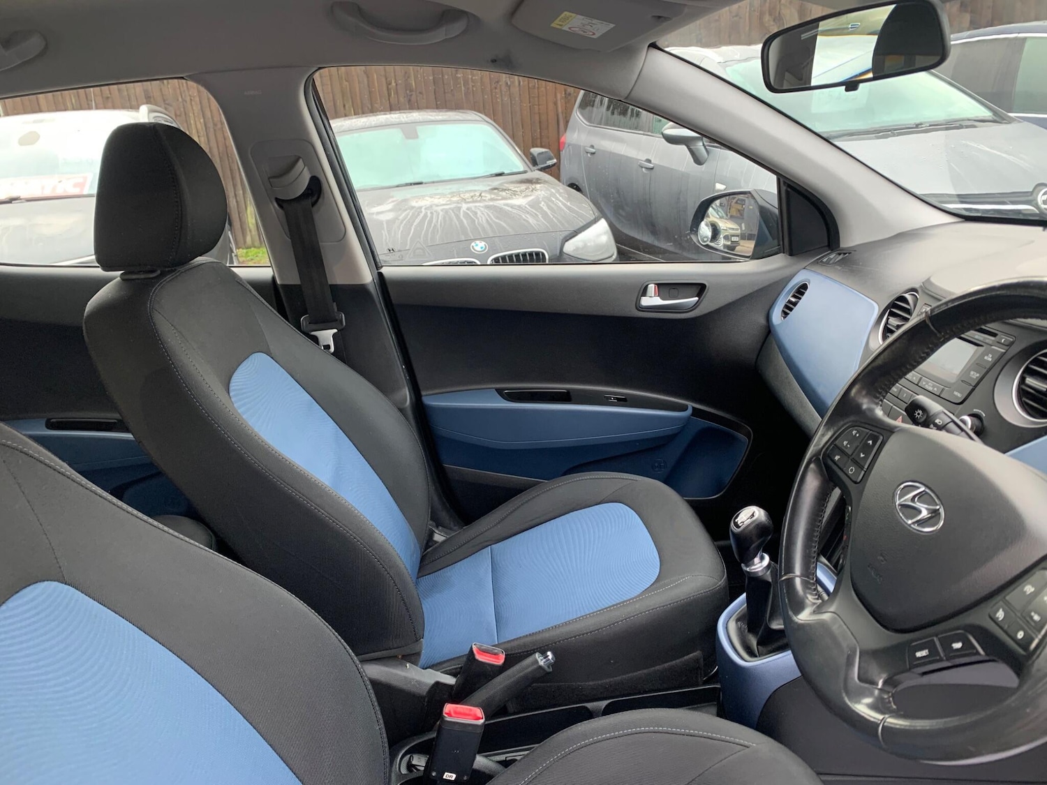 Used Hyundai i10 2015 for sale - 76839518: Photo 13