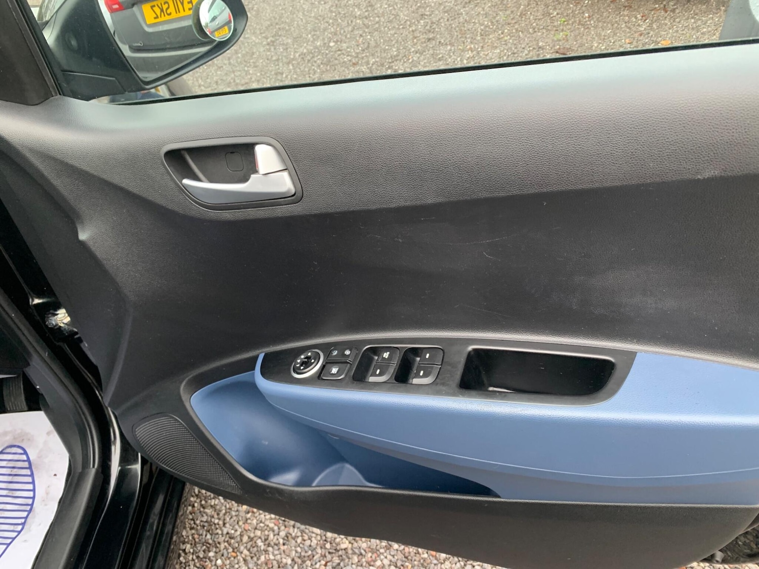 Used Hyundai i10 2015 for sale - 76839518: Photo 18