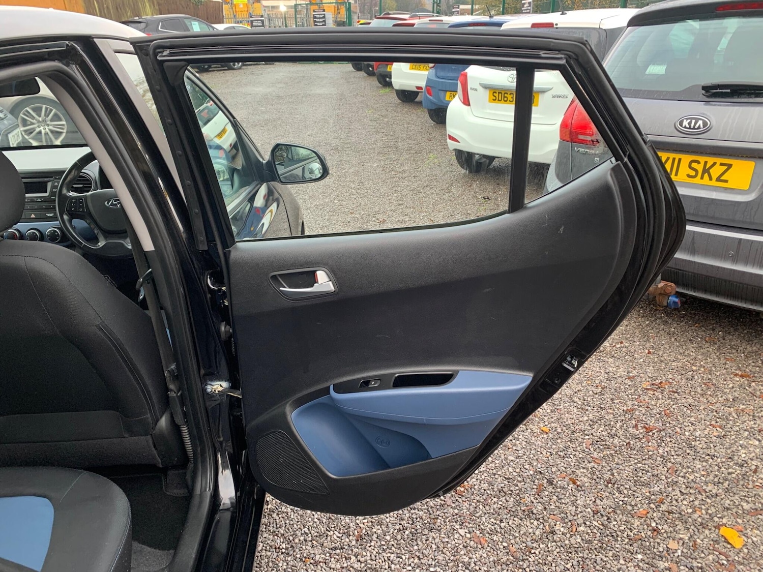 Used Hyundai i10 2015 for sale - 76839518: Photo 23