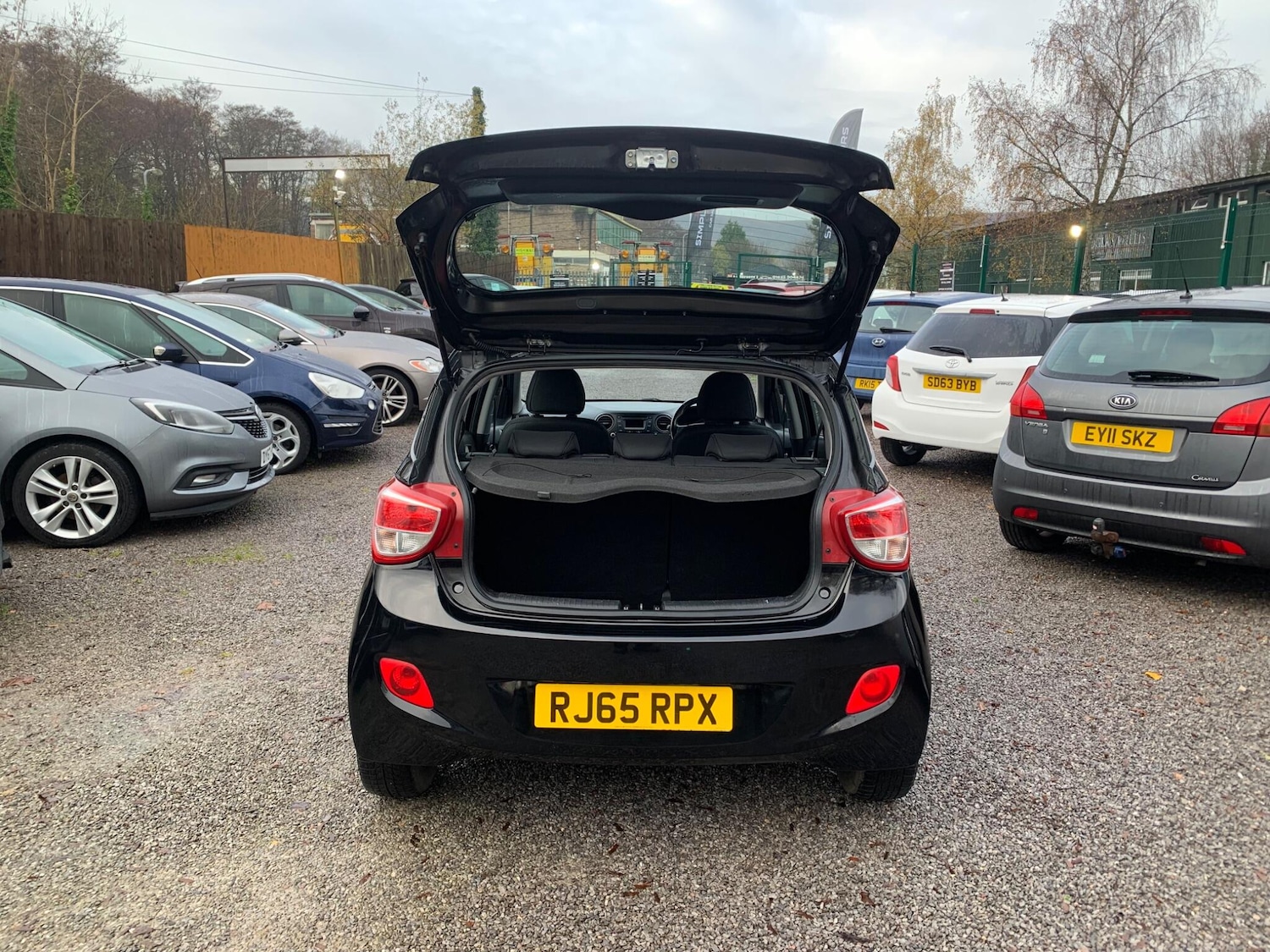 Used Hyundai i10 2015 for sale - 76839518: Photo 28