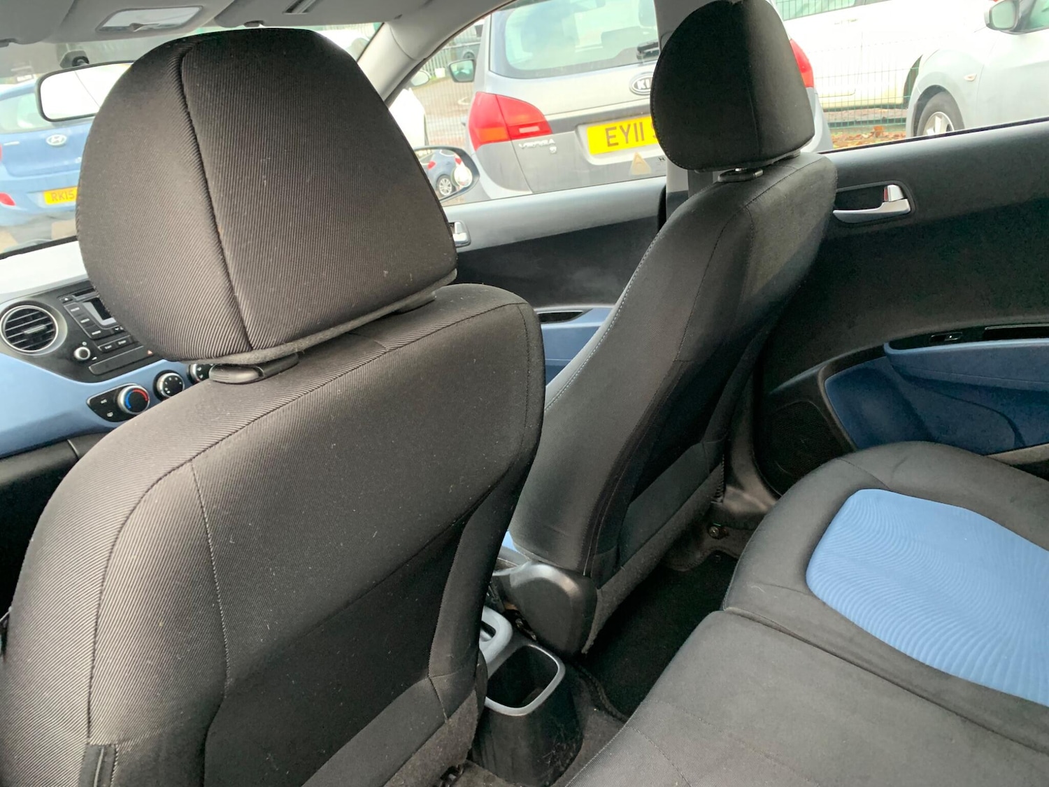 Used Hyundai i10 2015 for sale - 76839518: Photo 32