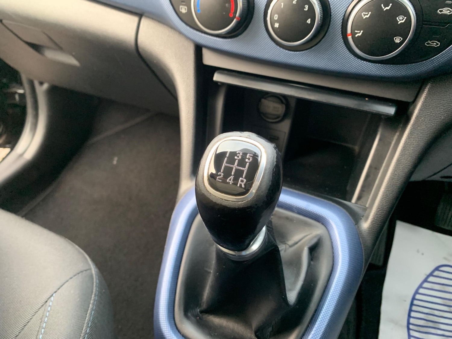 Used Hyundai i10 2015 for sale - 76839518: Photo 40