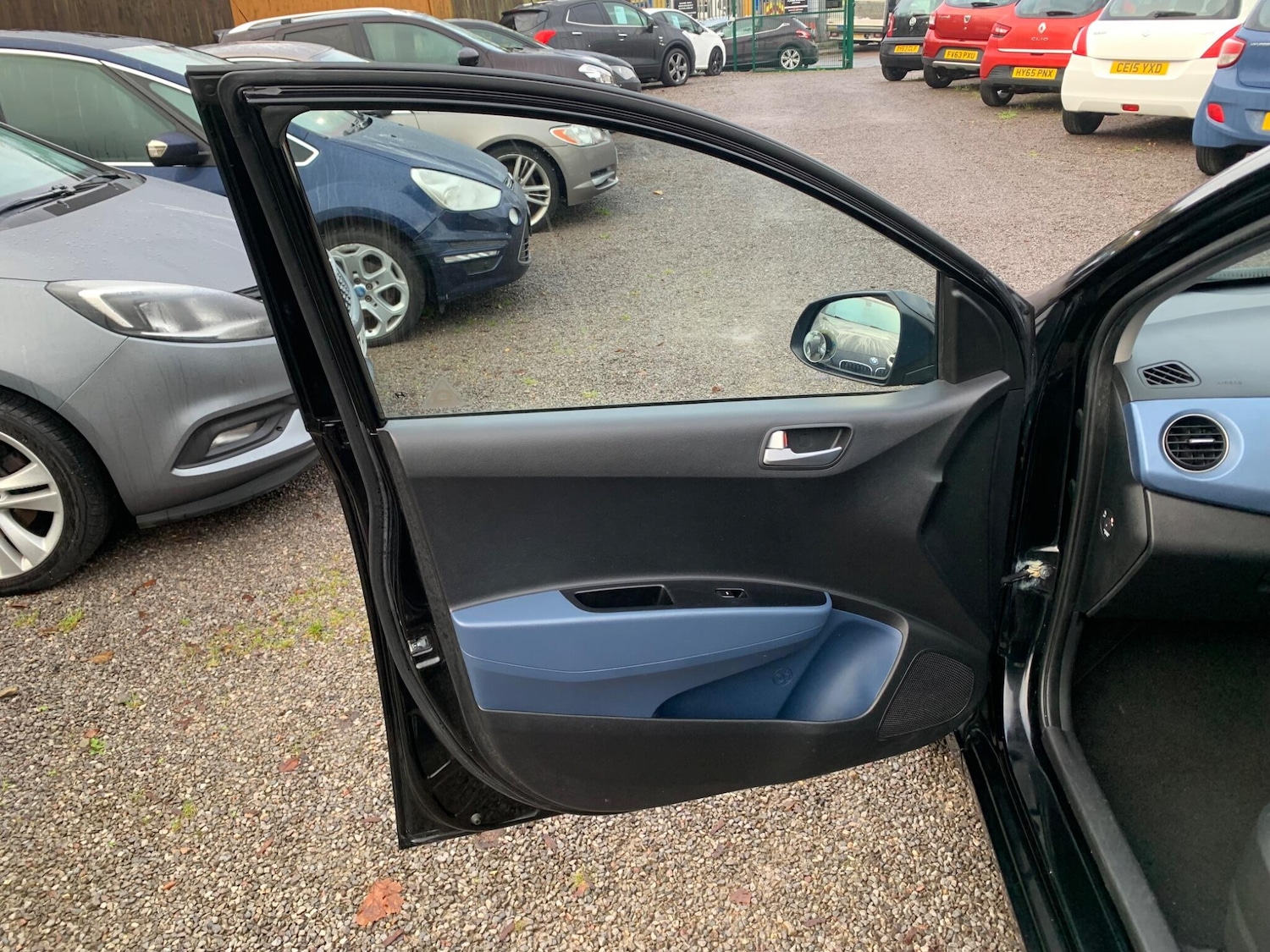 Used Hyundai i10 2015 for sale - 76839518: Photo 42