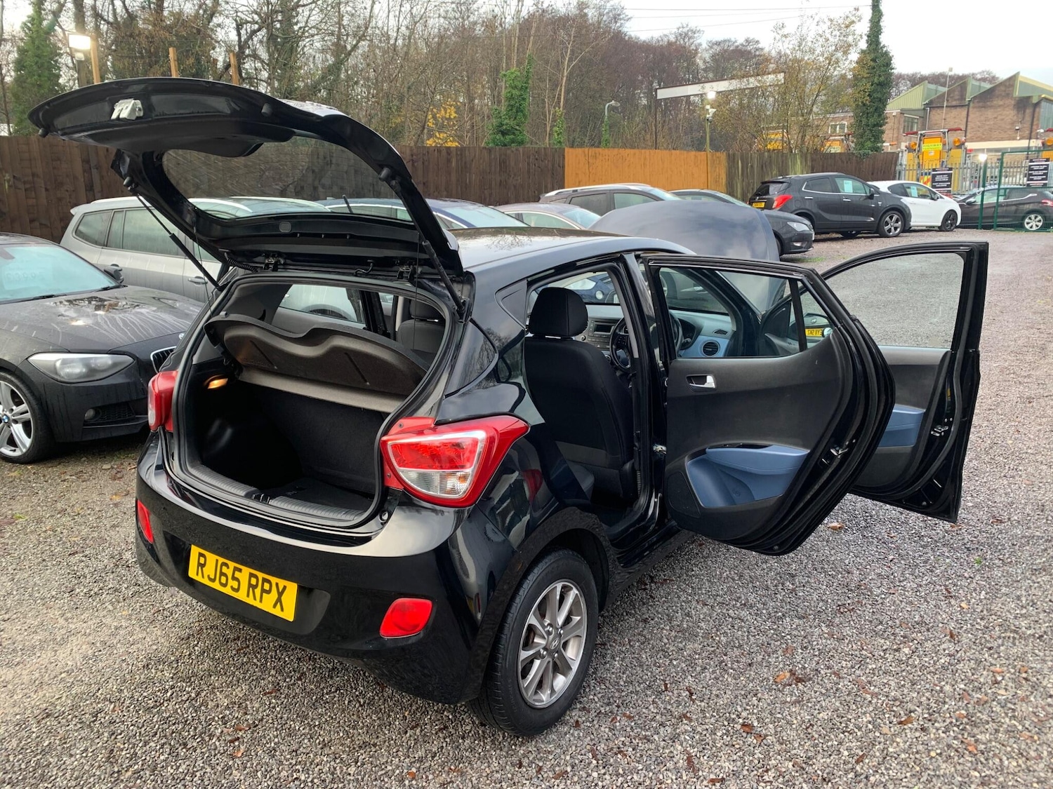 Used Hyundai i10 2015 for sale - 76839518: Photo 51