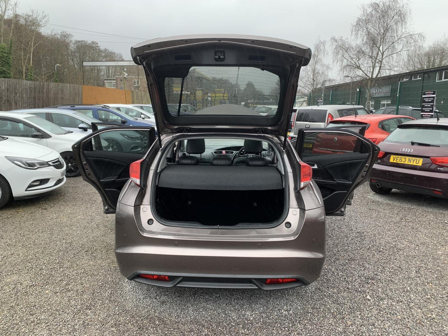 Used Honda Civic 2014 for sale - 77679065: Photo 52