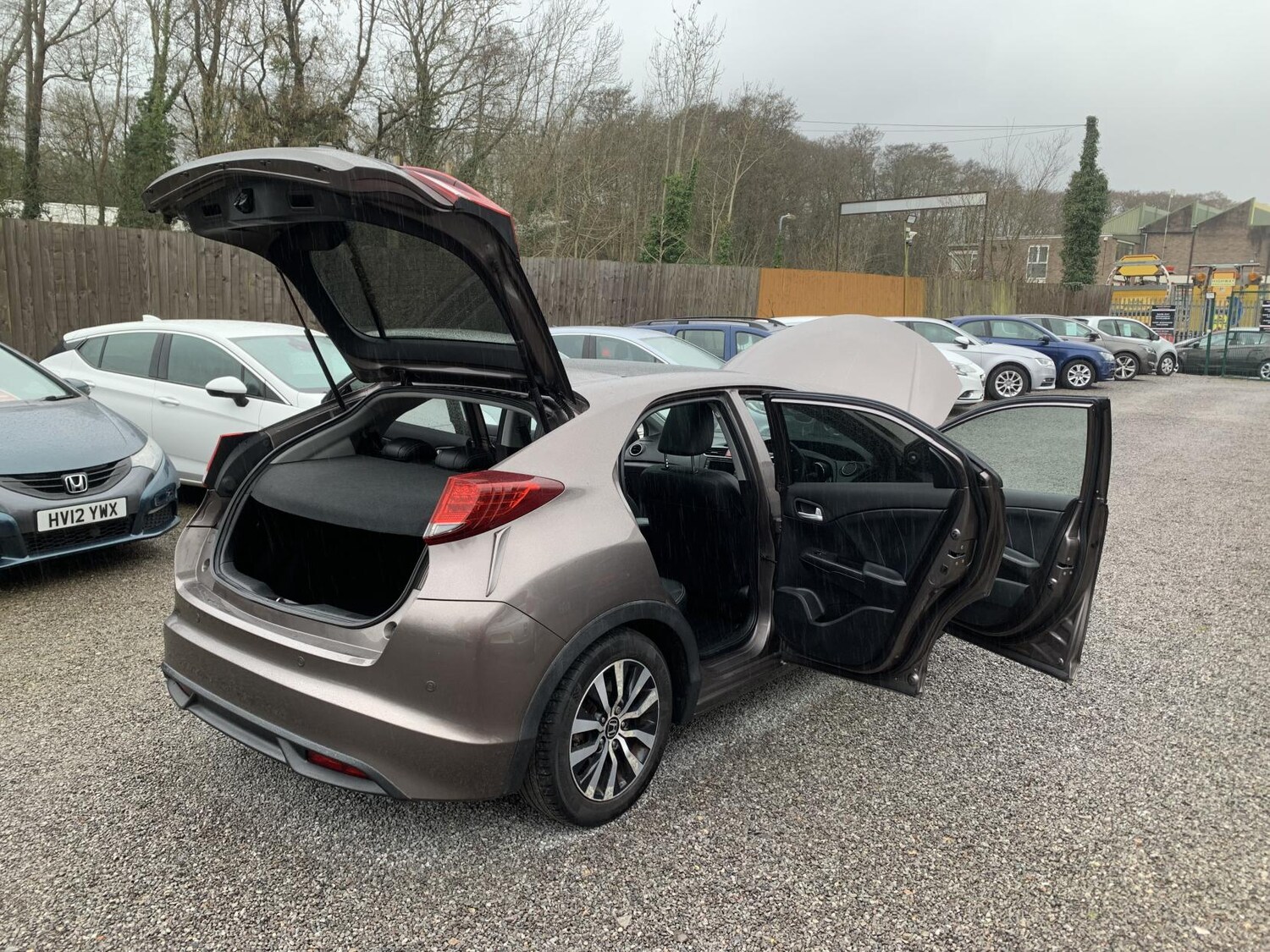 Used Honda Civic 2014 for sale - 77679065: Photo 53