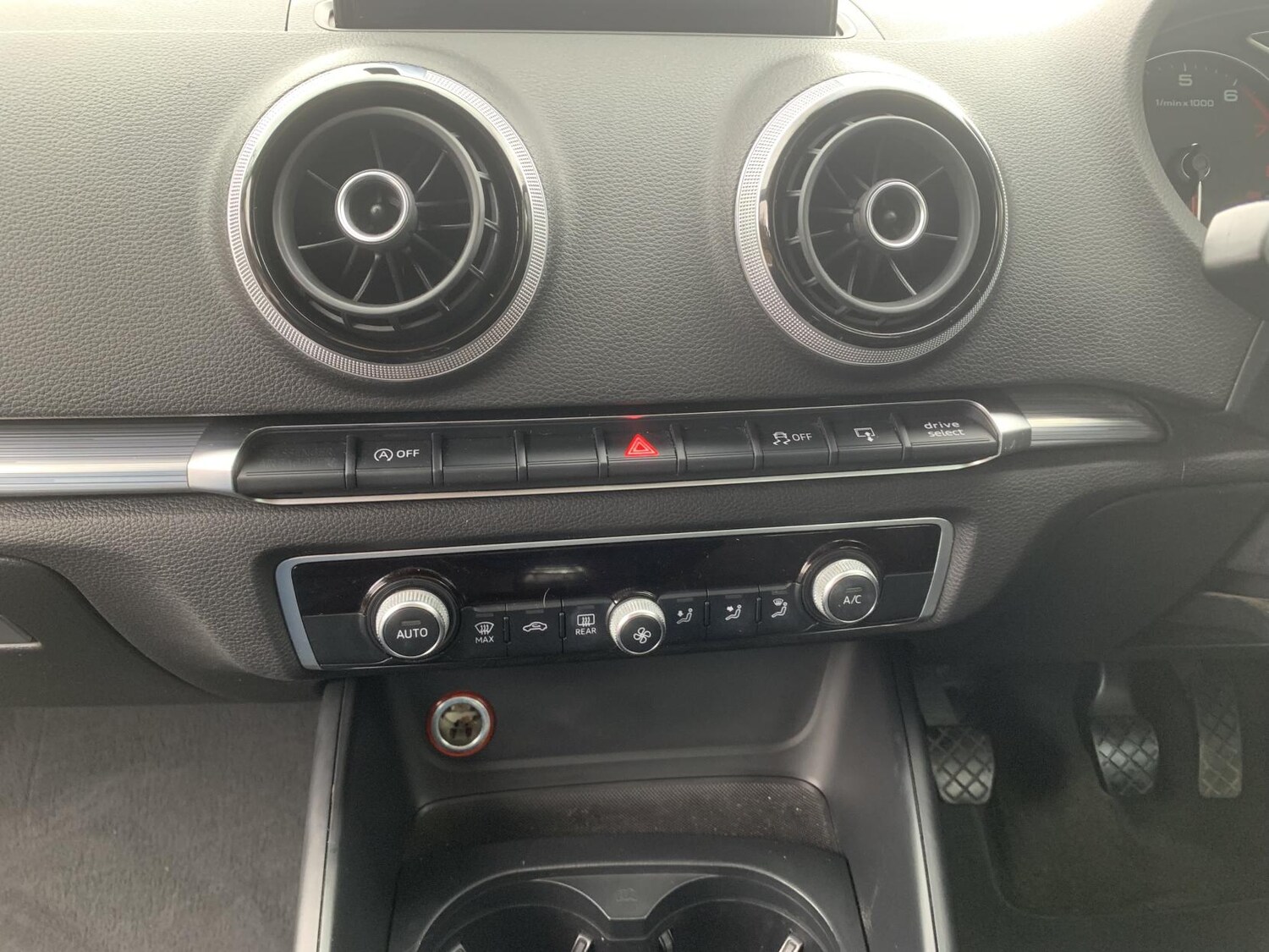 Used Audi A3 2015 for sale - 77903509: Photo 42