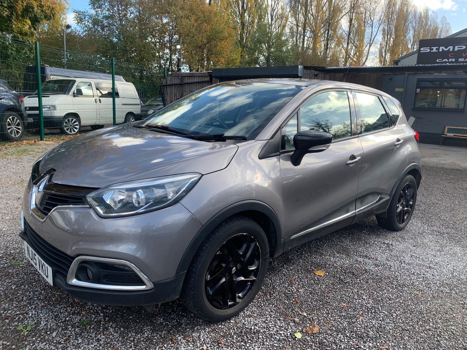 Used Renault Captur 2015 for sale - 76446826: Photo 1