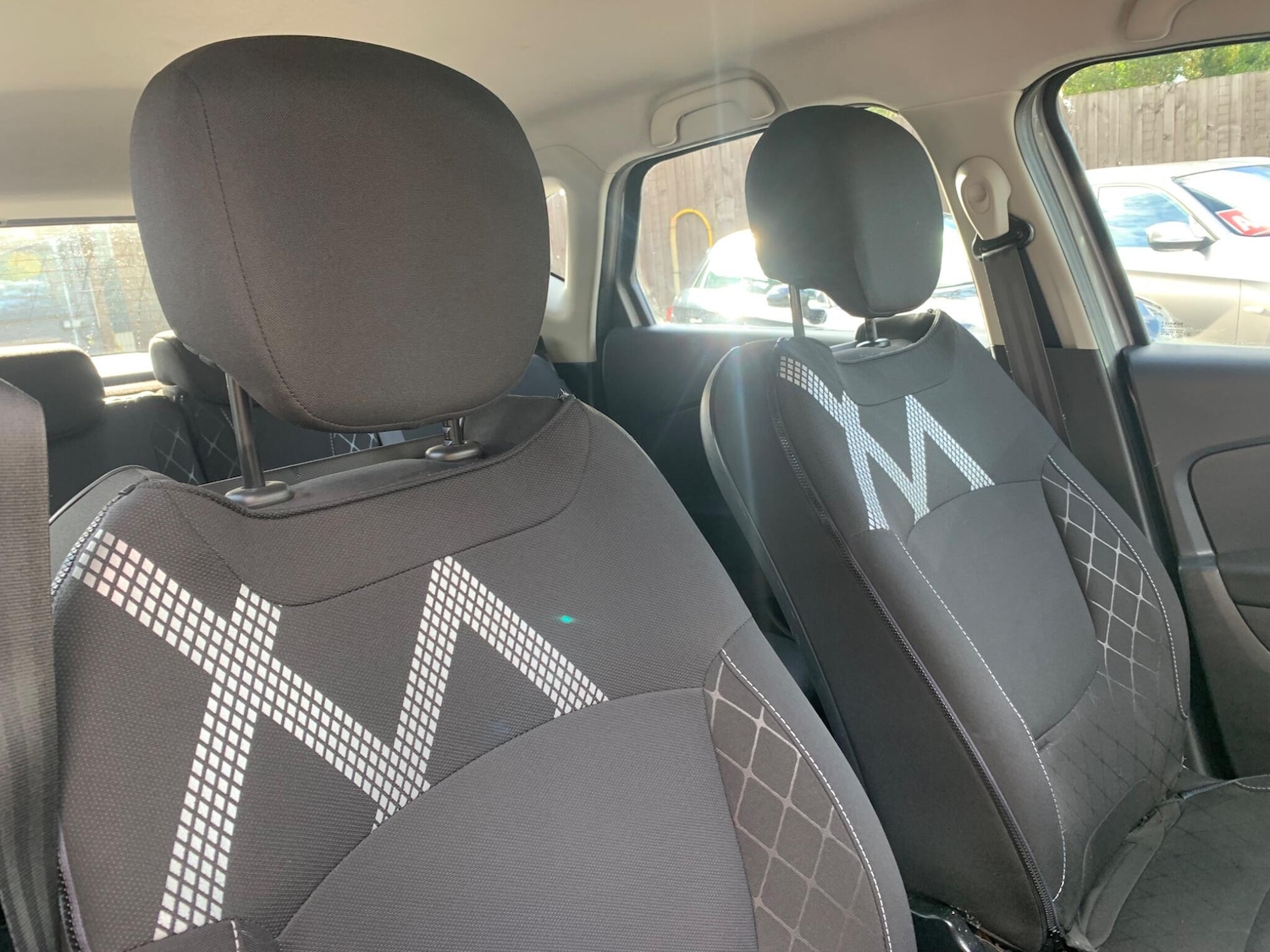 Used Renault Captur 2015 for sale - 76446826: Photo 12