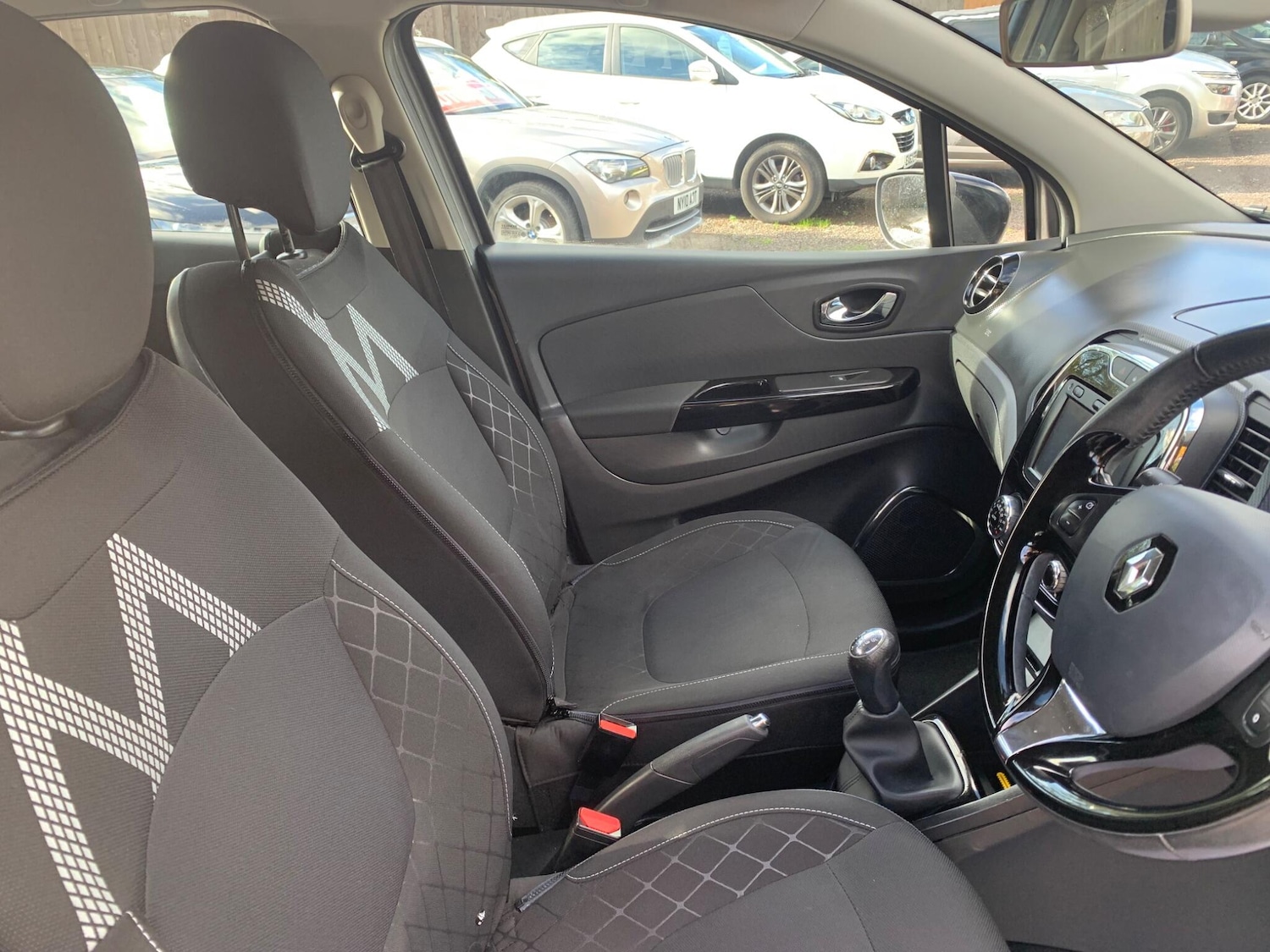 Used Renault Captur 2015 for sale - 76446826: Photo 13