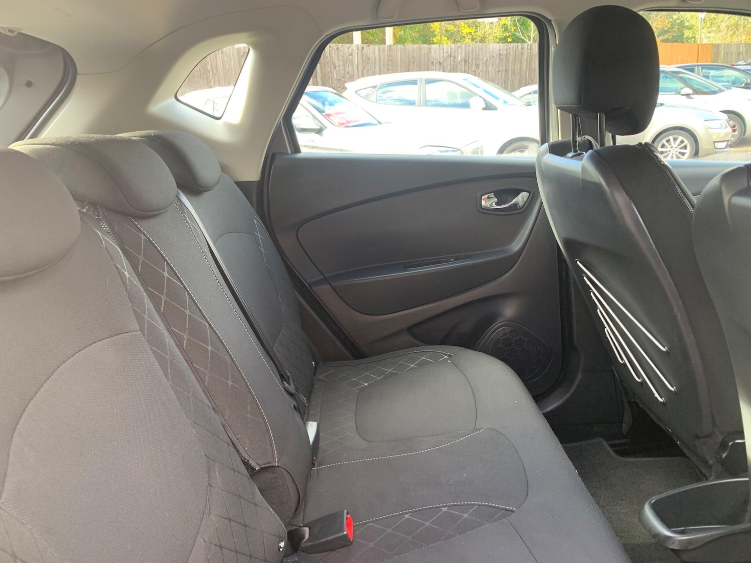 Used Renault Captur 2015 for sale - 76446826: Photo 18