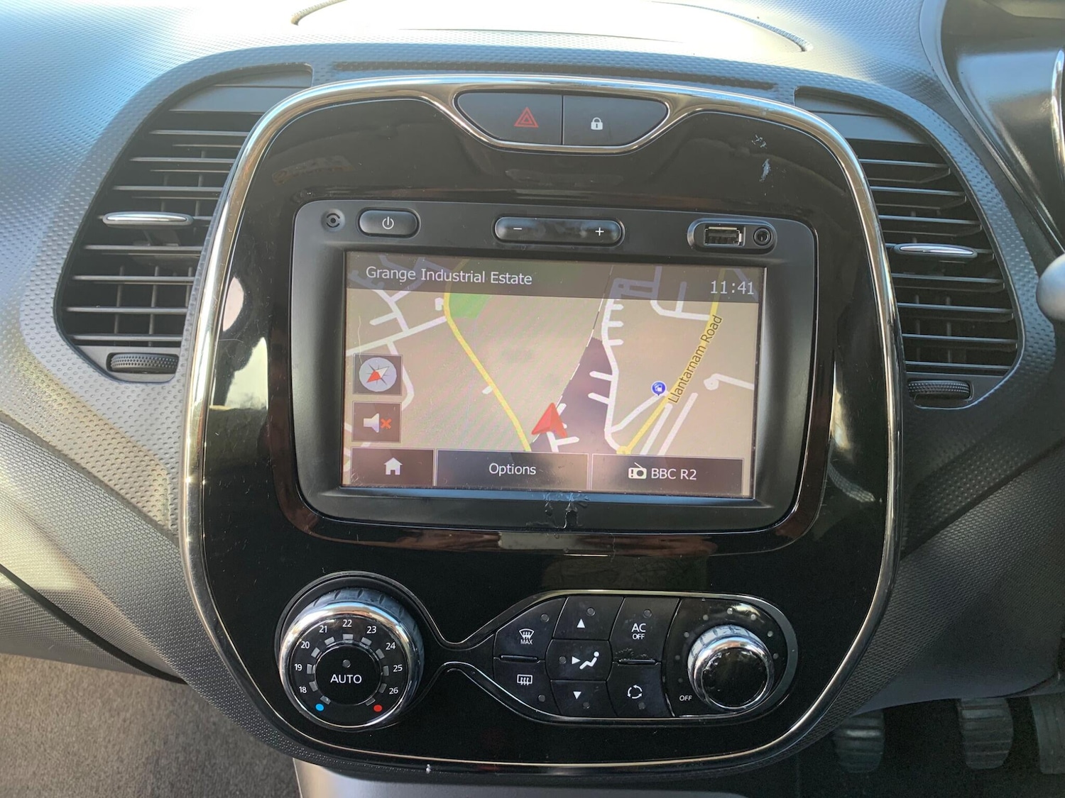 Used Renault Captur 2015 for sale - 76446826: Photo 37