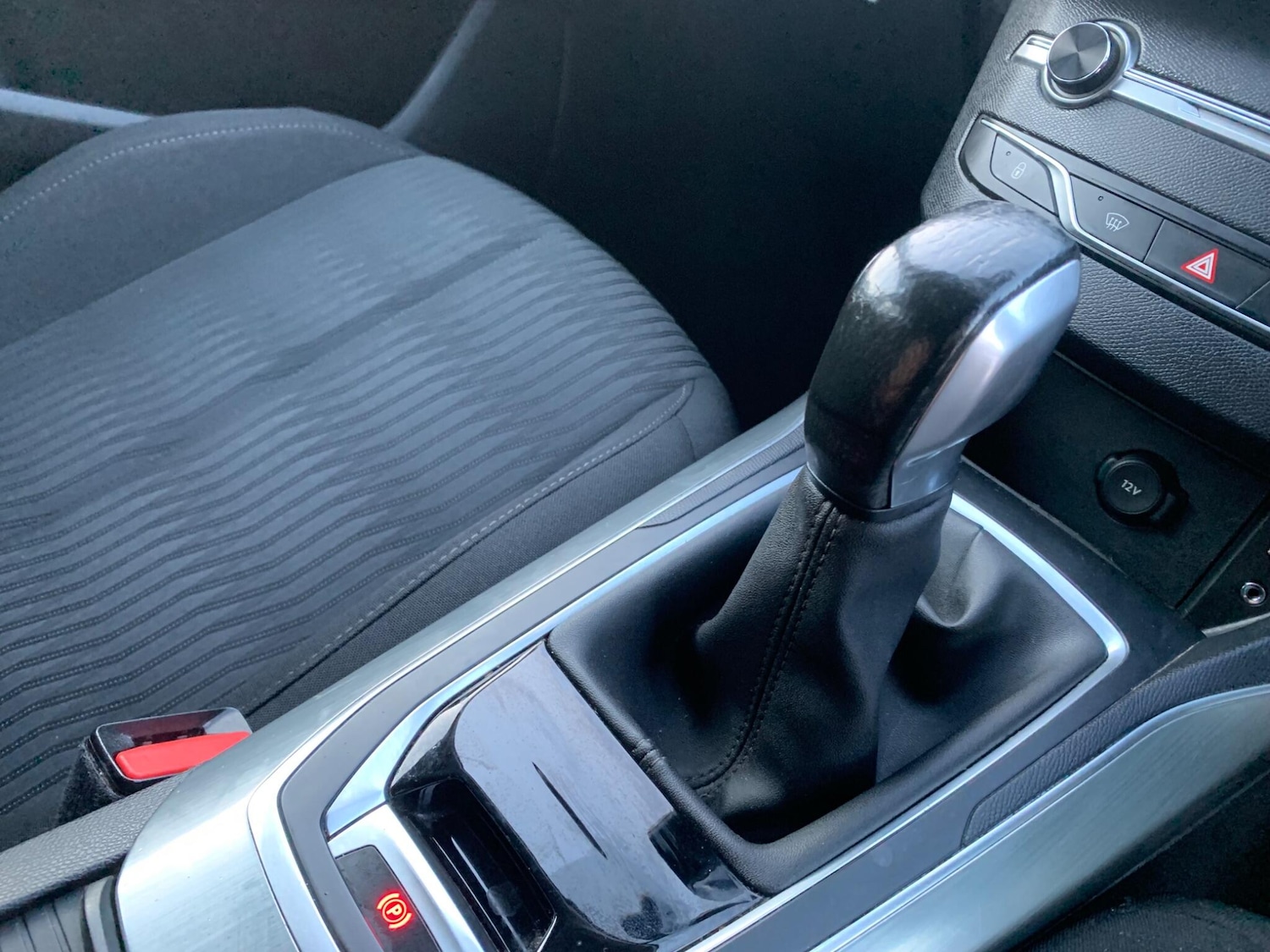 Used Peugeot 308 2015 for sale - 77049942: Photo 21