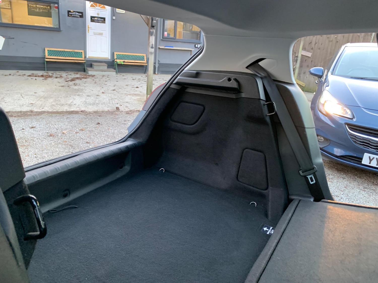 Used Peugeot 308 2015 for sale - 77049942: Photo 44