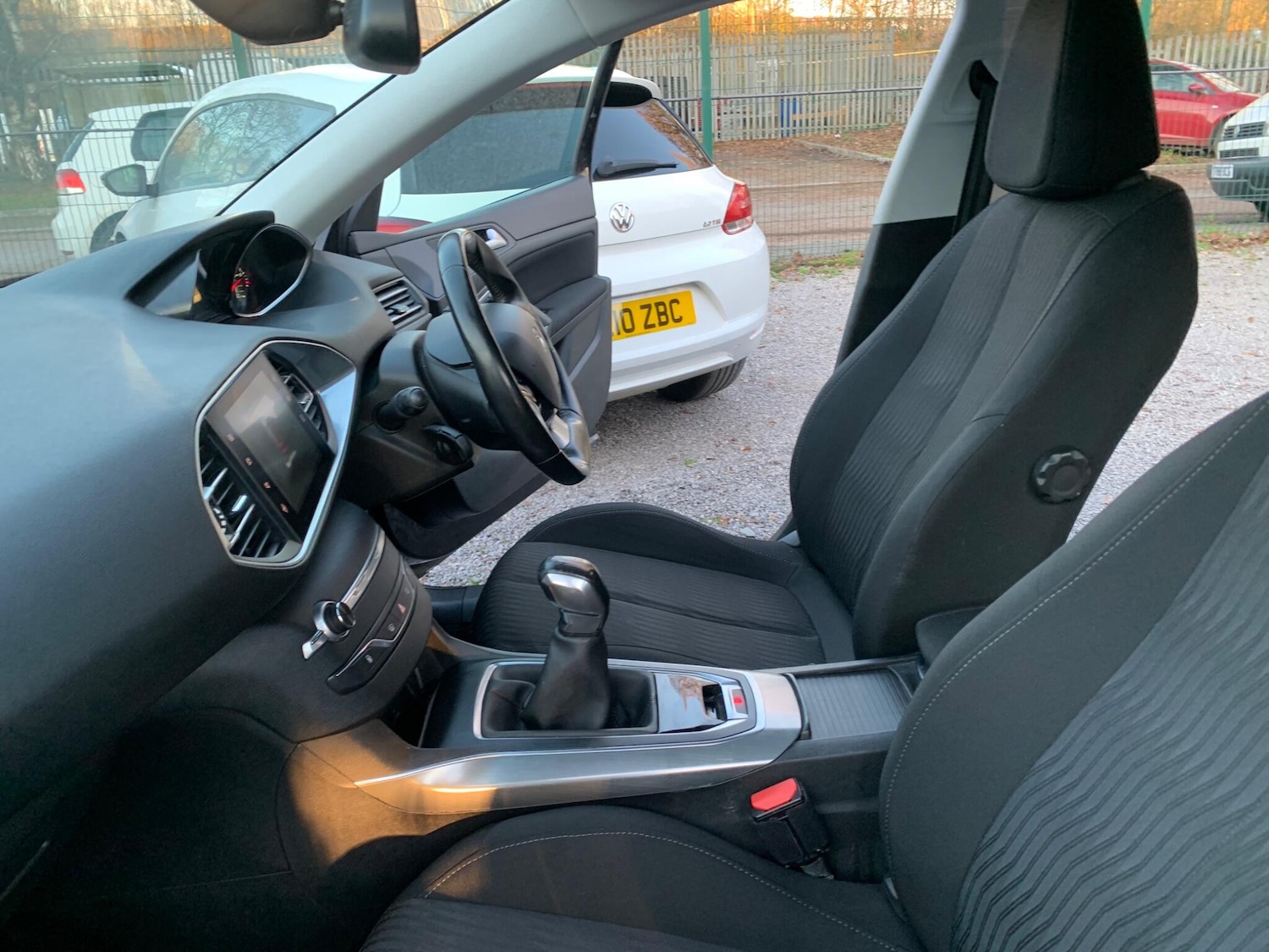 Used Peugeot 308 2015 for sale - 77049942: Photo 46