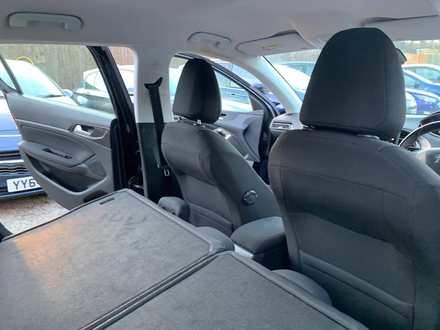 Used Peugeot 308 2015 for sale - 77049942: Photo 48