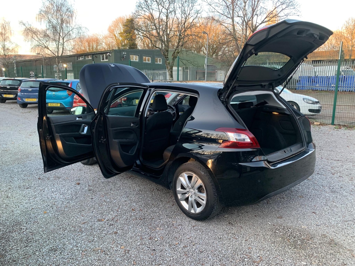 Used Peugeot 308 2015 for sale - 77049942: Photo 62