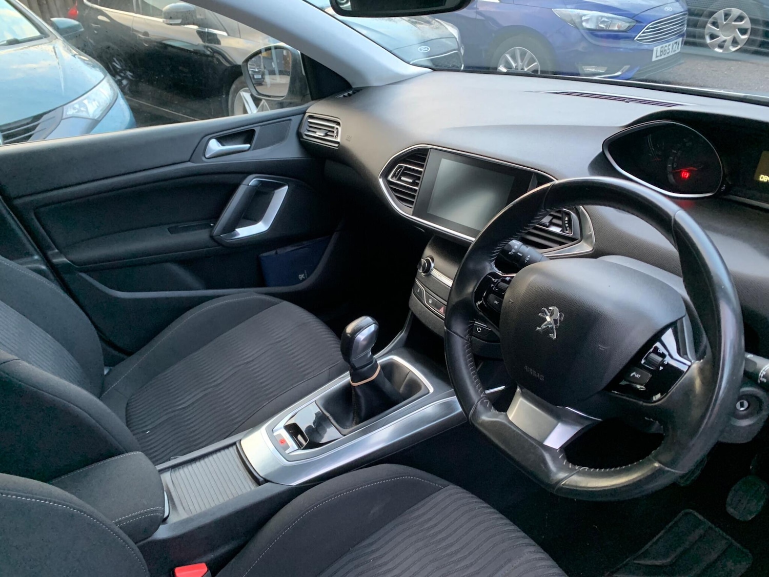 Used Peugeot 308 2014 for sale - 77395949: Photo 12