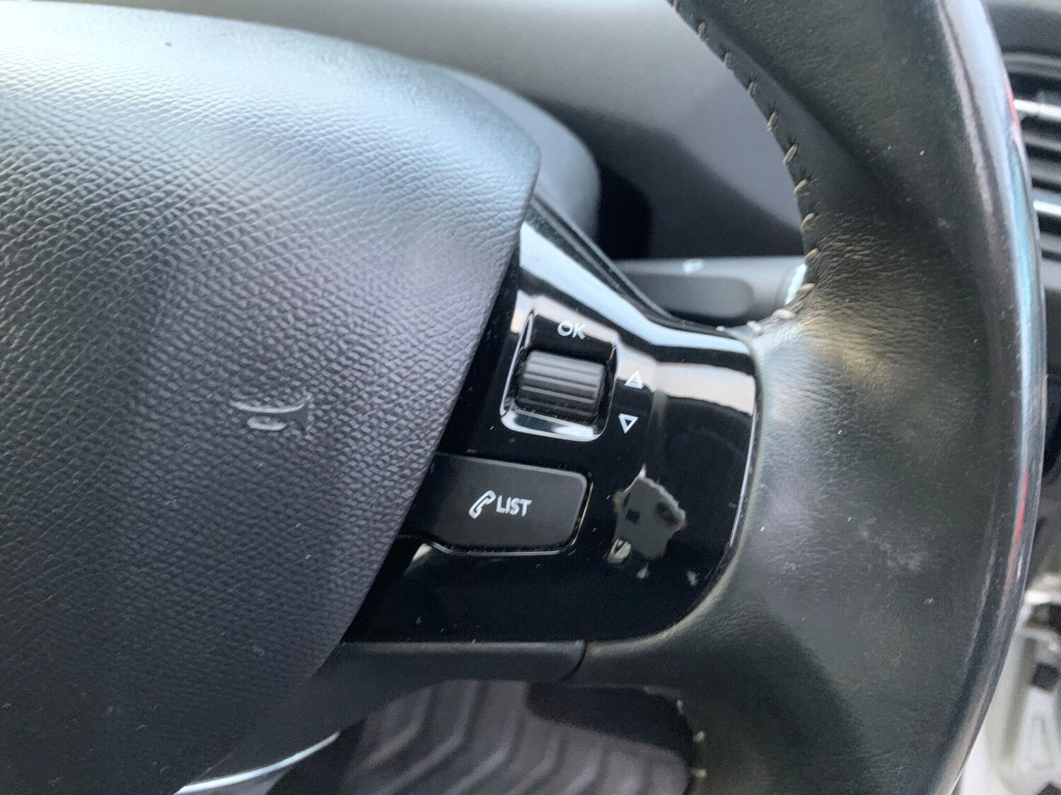 Used Peugeot 308 2014 for sale - 77395949: Photo 16