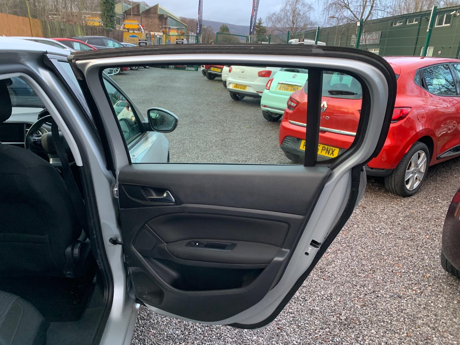 Used Peugeot 308 2014 for sale - 77395949: Photo 23