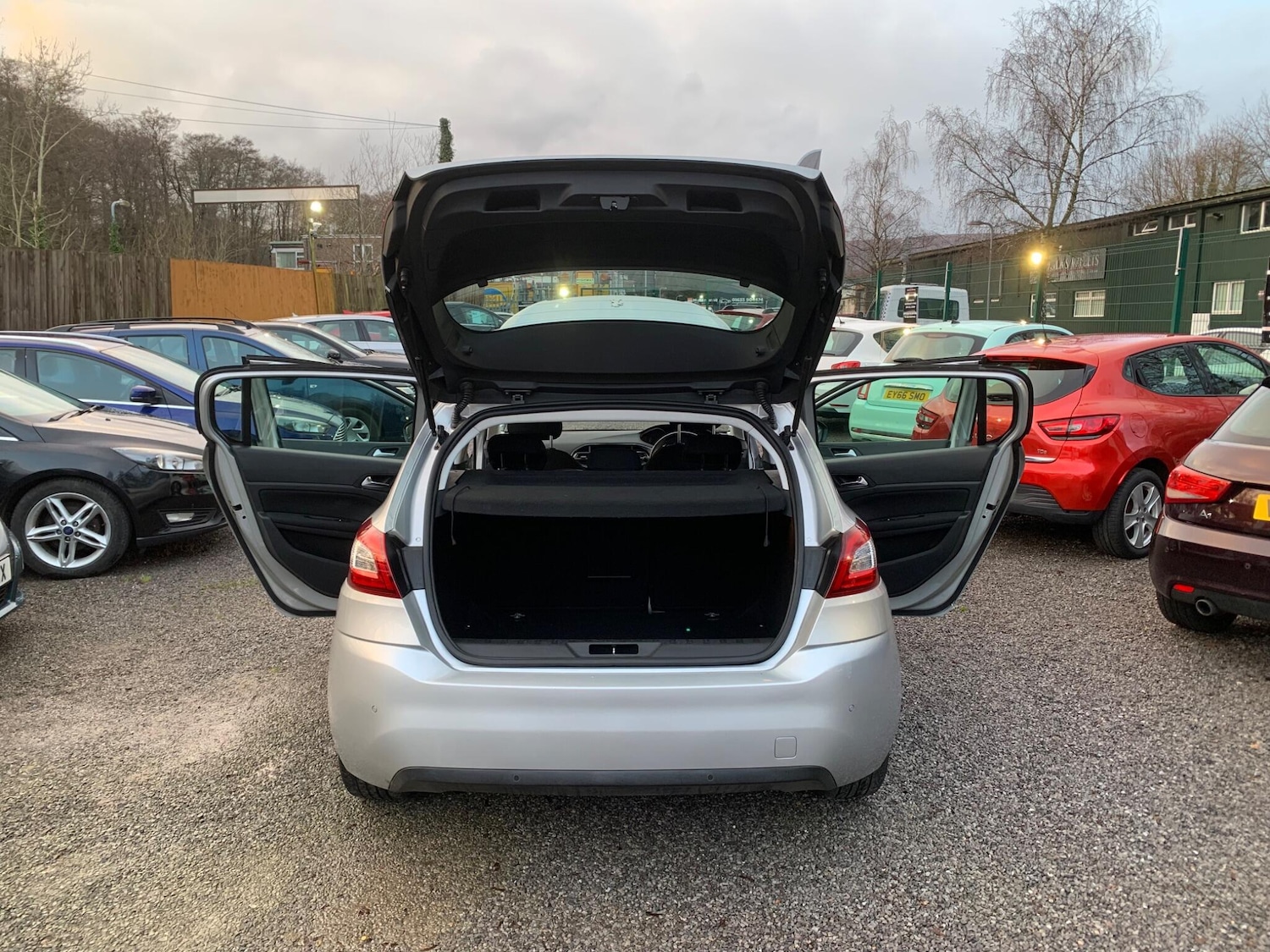 Used Peugeot 308 2014 for sale - 77395949: Photo 54