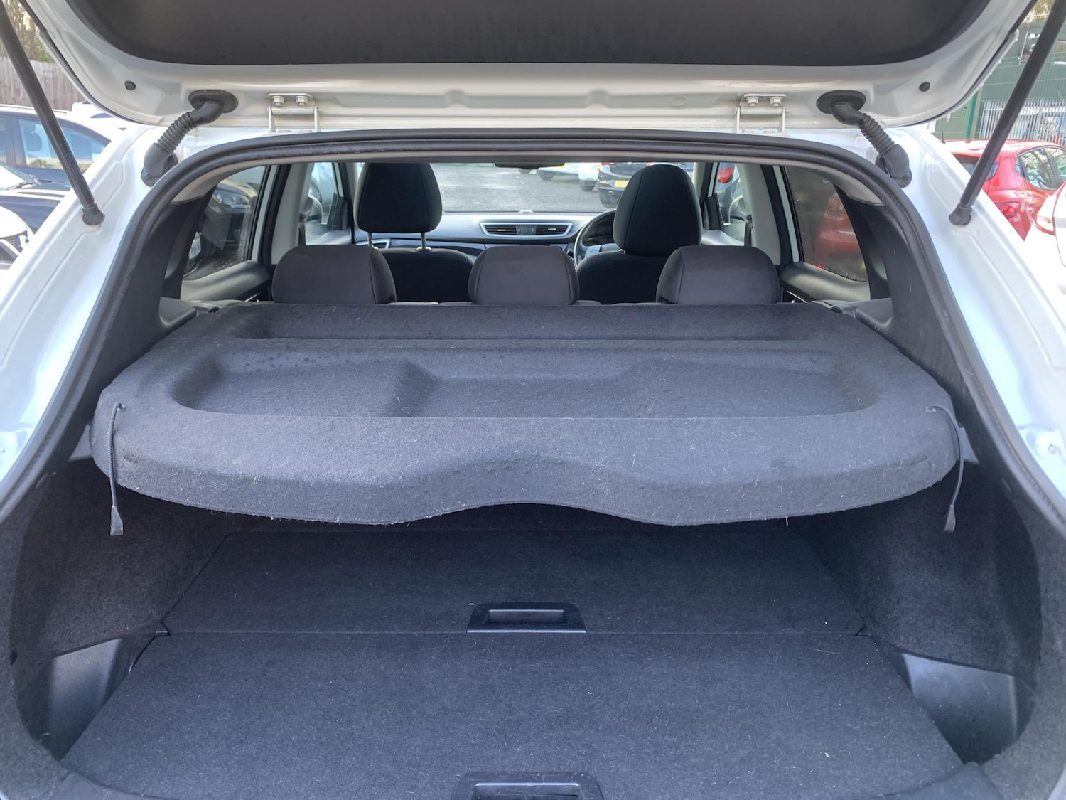 Used Nissan Qashqai 2017 for sale - 77897937: Photo 28