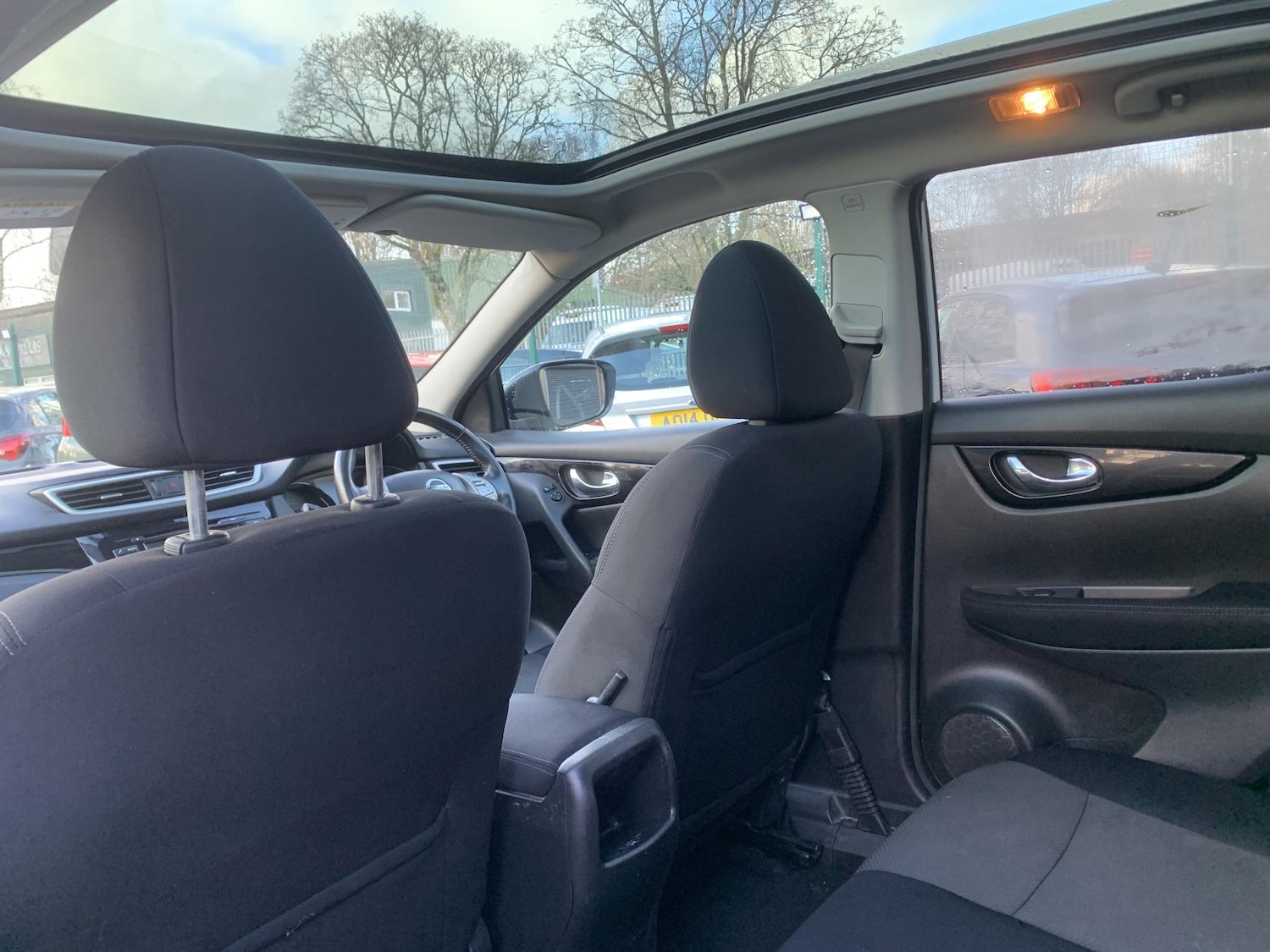 Used Nissan Qashqai 2017 for sale - 77897937: Photo 31