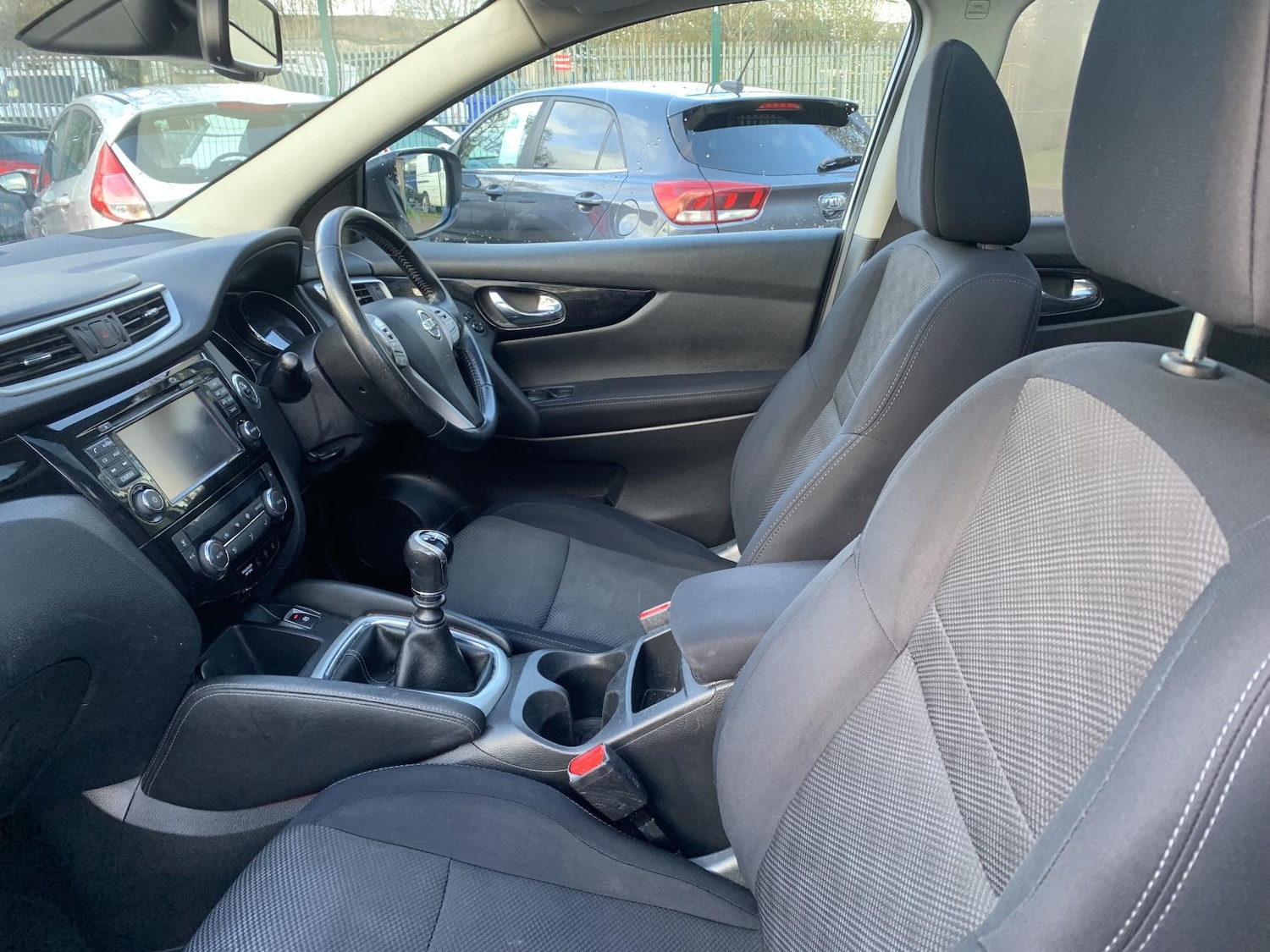 Used Nissan Qashqai 2017 for sale - 77897937: Photo 36