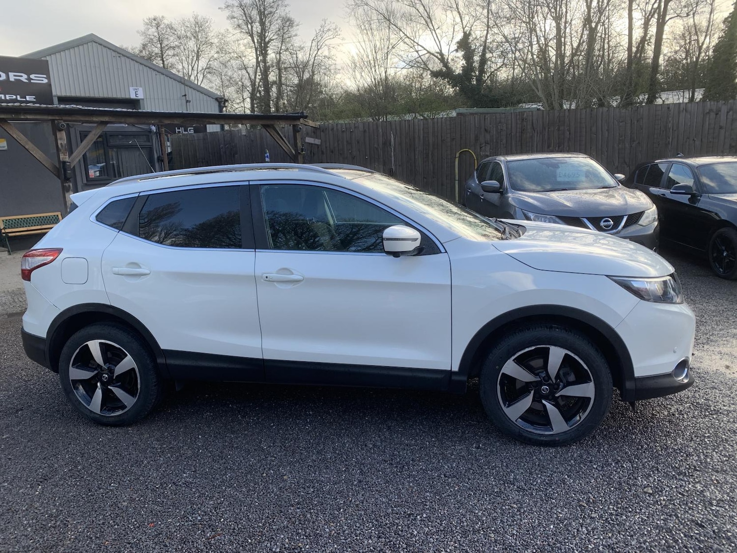Used Nissan Qashqai 2017 for sale - 77897937: Photo 5